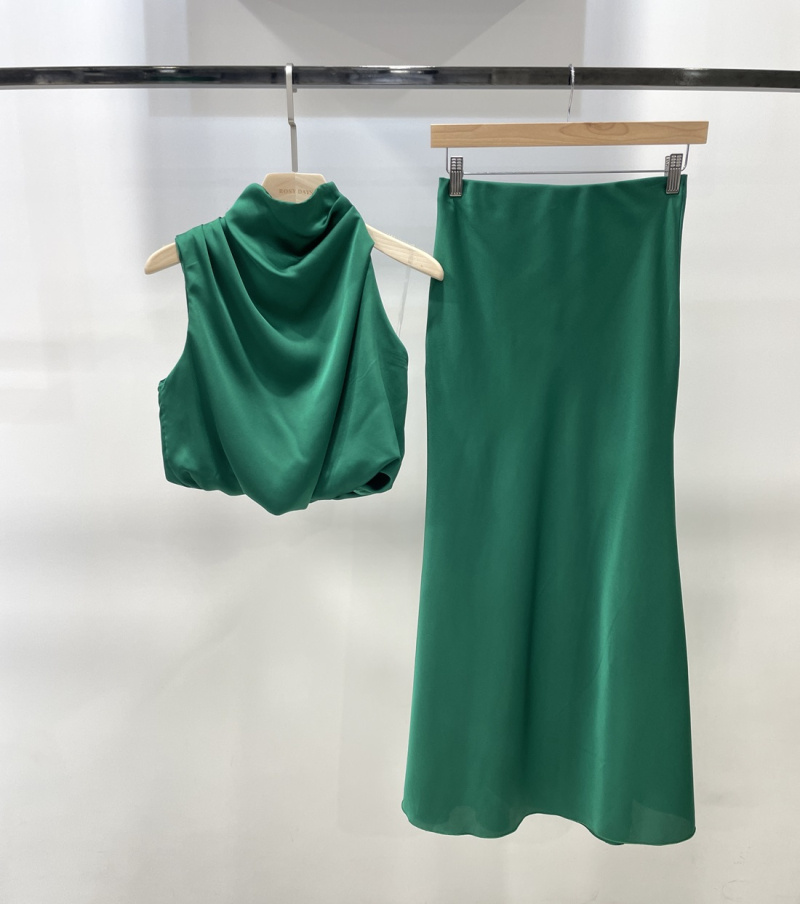 Grossiste Rosy Days - Ensemble top drapé et jupe satinée