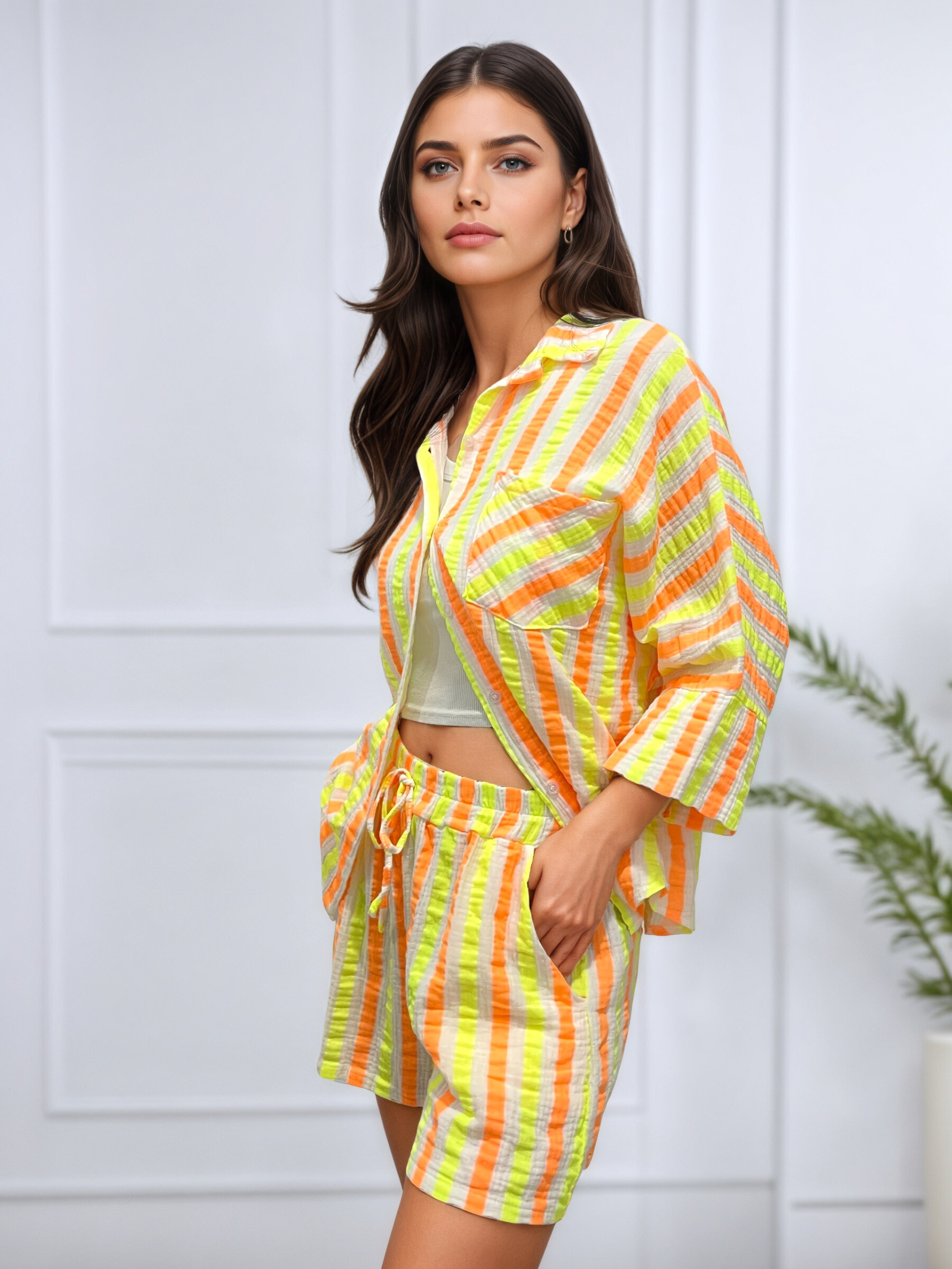 Grossista Rosy Days - Set Camicia e Pantaloncini in Mussola di Cotone a Righe Fluorescenti
