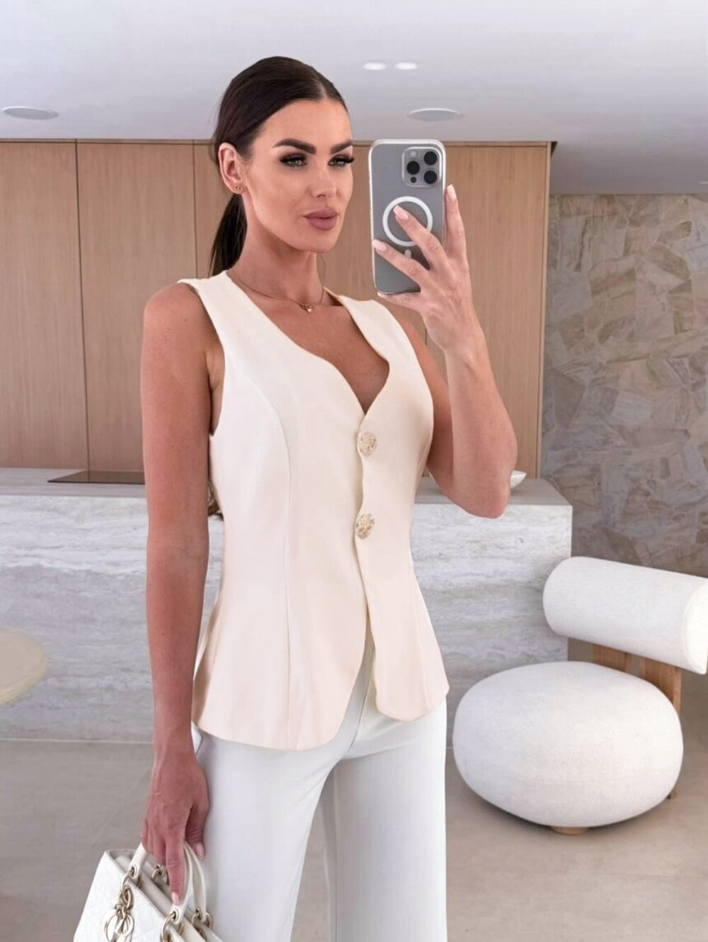 Grossiste Rosy Days - Gilet sans manche à boutons dorés bijoux