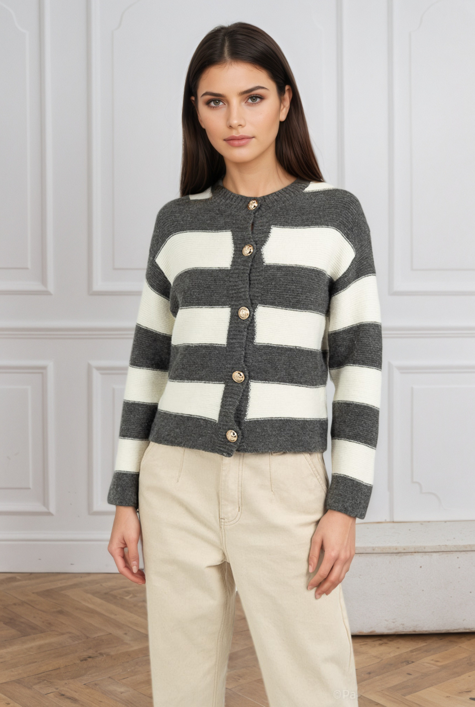 Grossiste ROSYDAYS - Gilet Maille Rayures Larges à Boutons Dorés