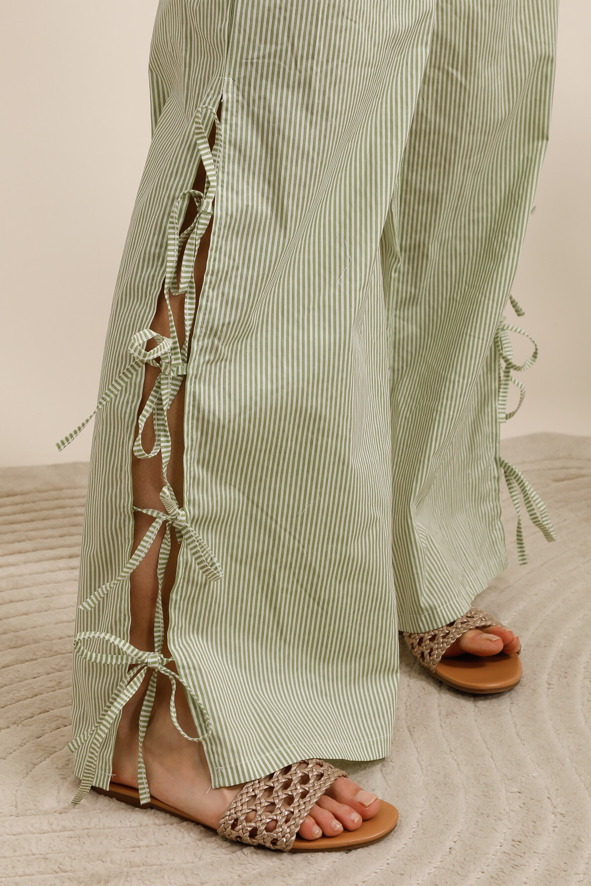 Striped and bowed cotton pants - Light Green - 2 - large format