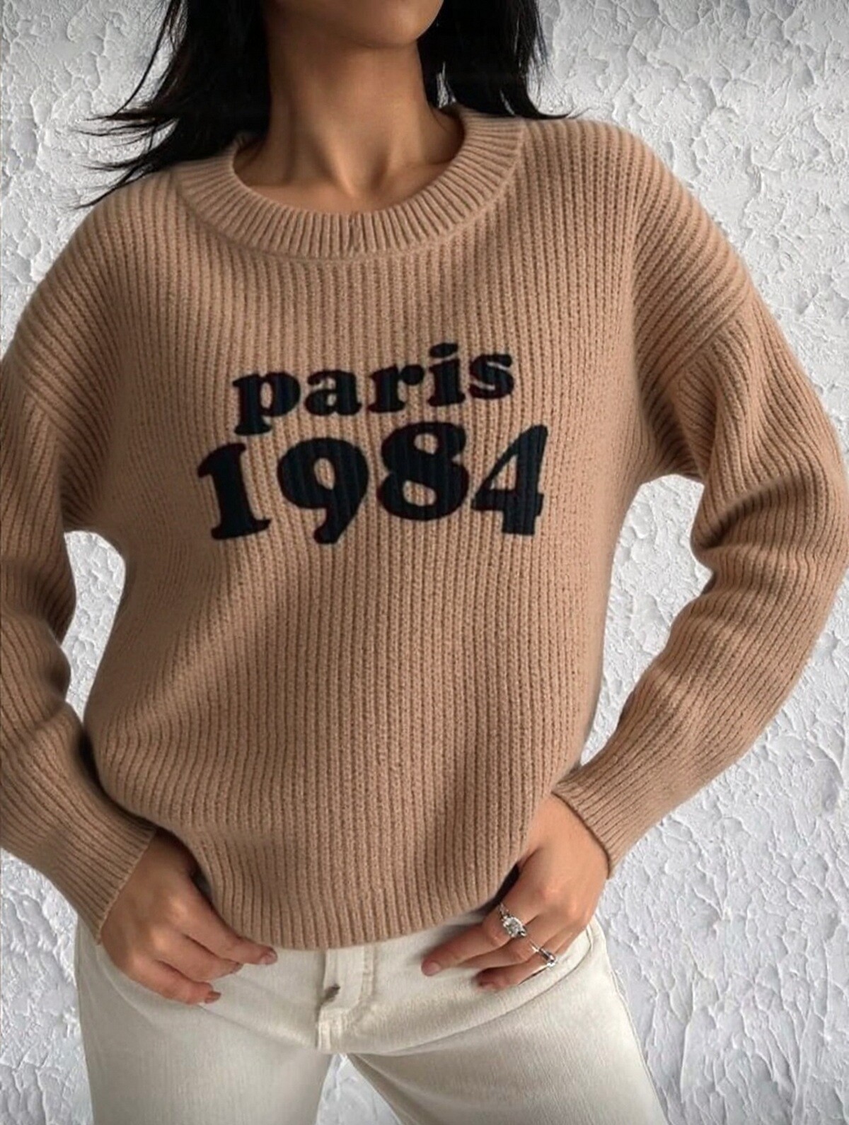 Grossiste ROSYDAYS - Pull Maille Côtelé Inscription PARIS 1984