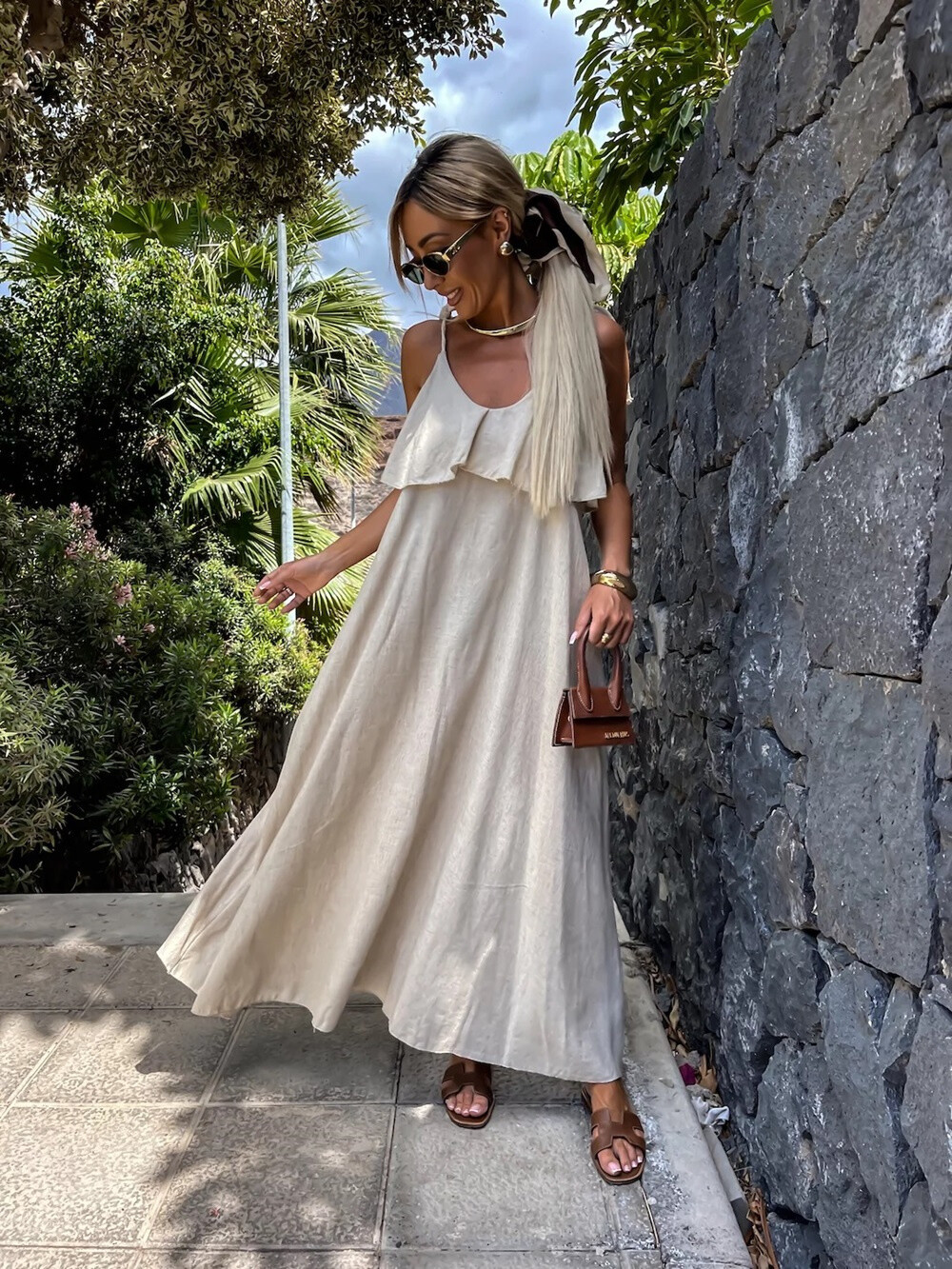 Wholesaler Rosy Days - Long -evased viscose dress with beige cord and pockets straps
