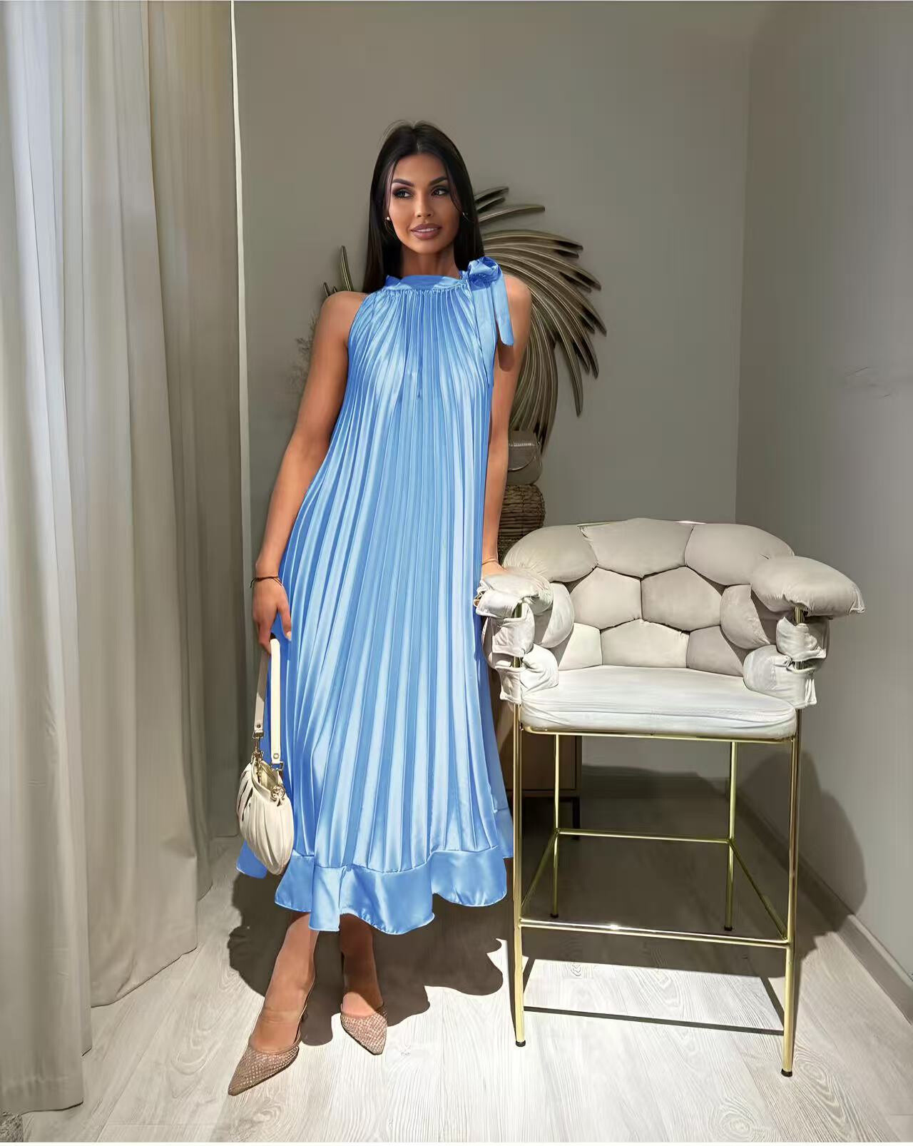 Grossiste Rosy Days - Robe Trapèze Longue Plissée Satinée Col Noeud Chic