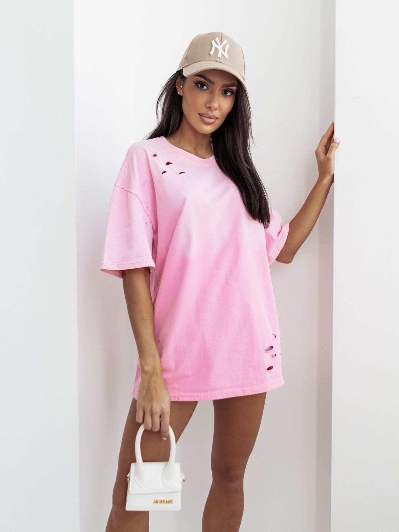 Tie-dye T-shirt with black details and writing - Pink - 1 - large format