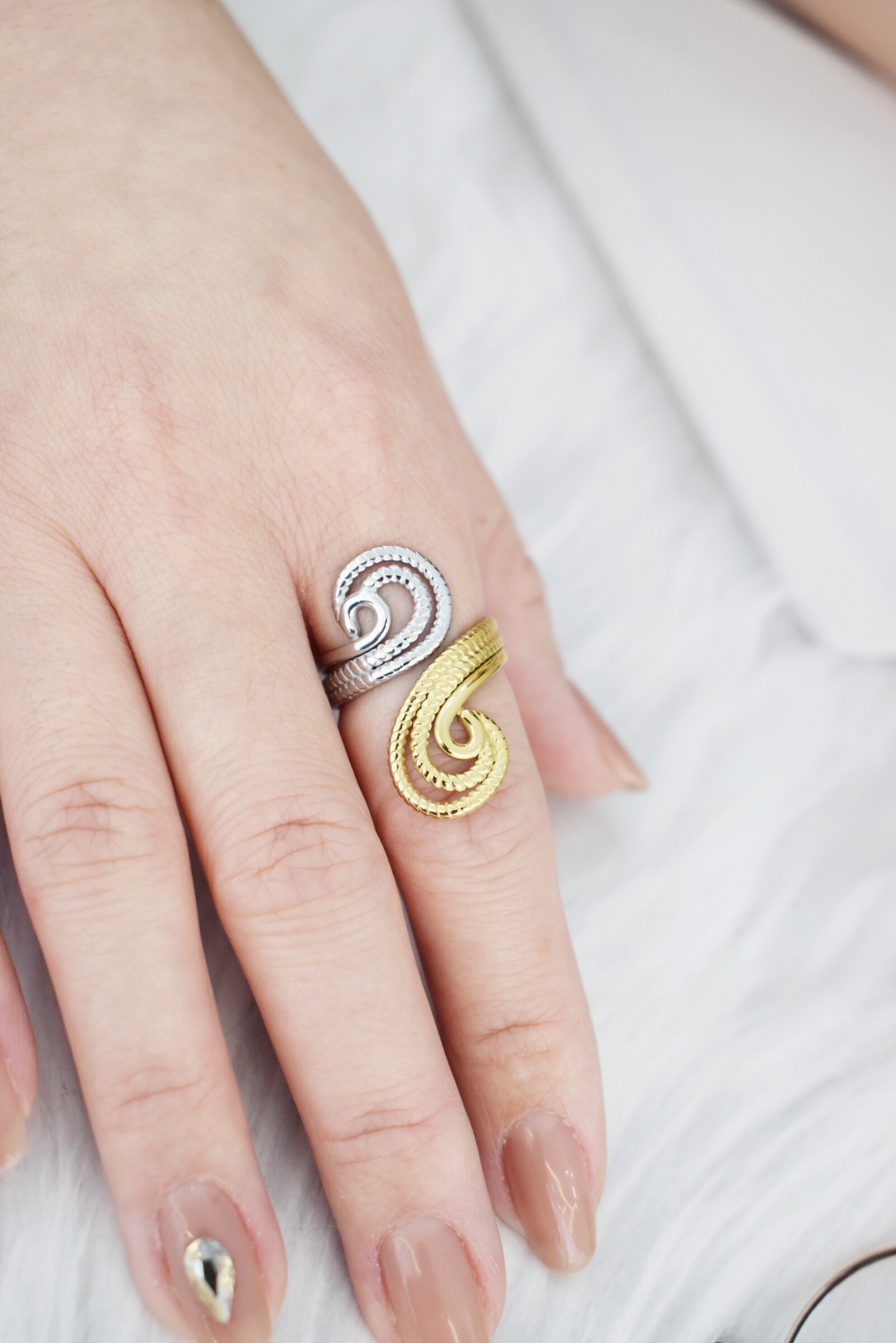 Wholesaler Rouge Bonbons - Stainless steel two -color ring