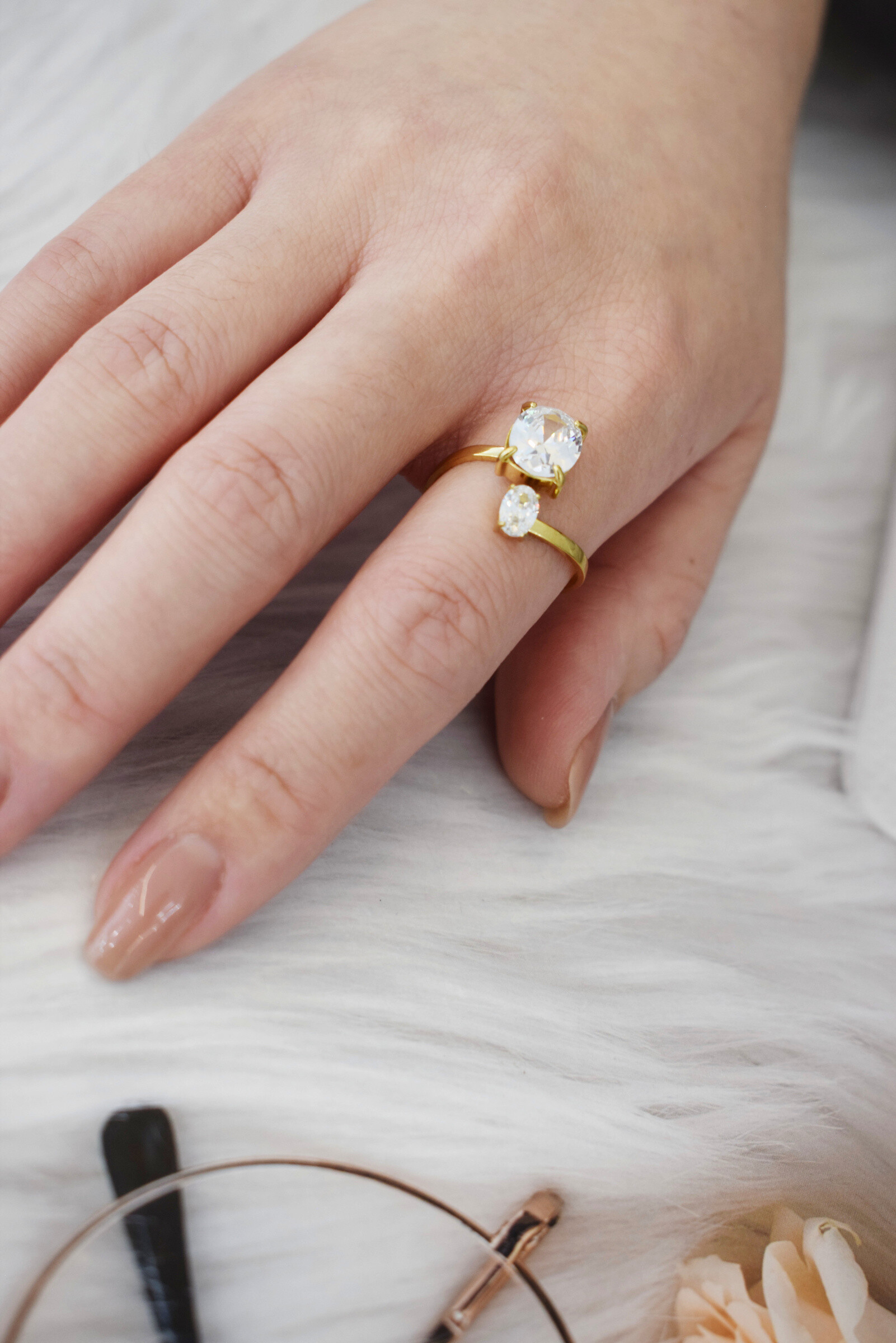 Wholesaler Rouge Bonbons - Stainless steel rhinestone ring