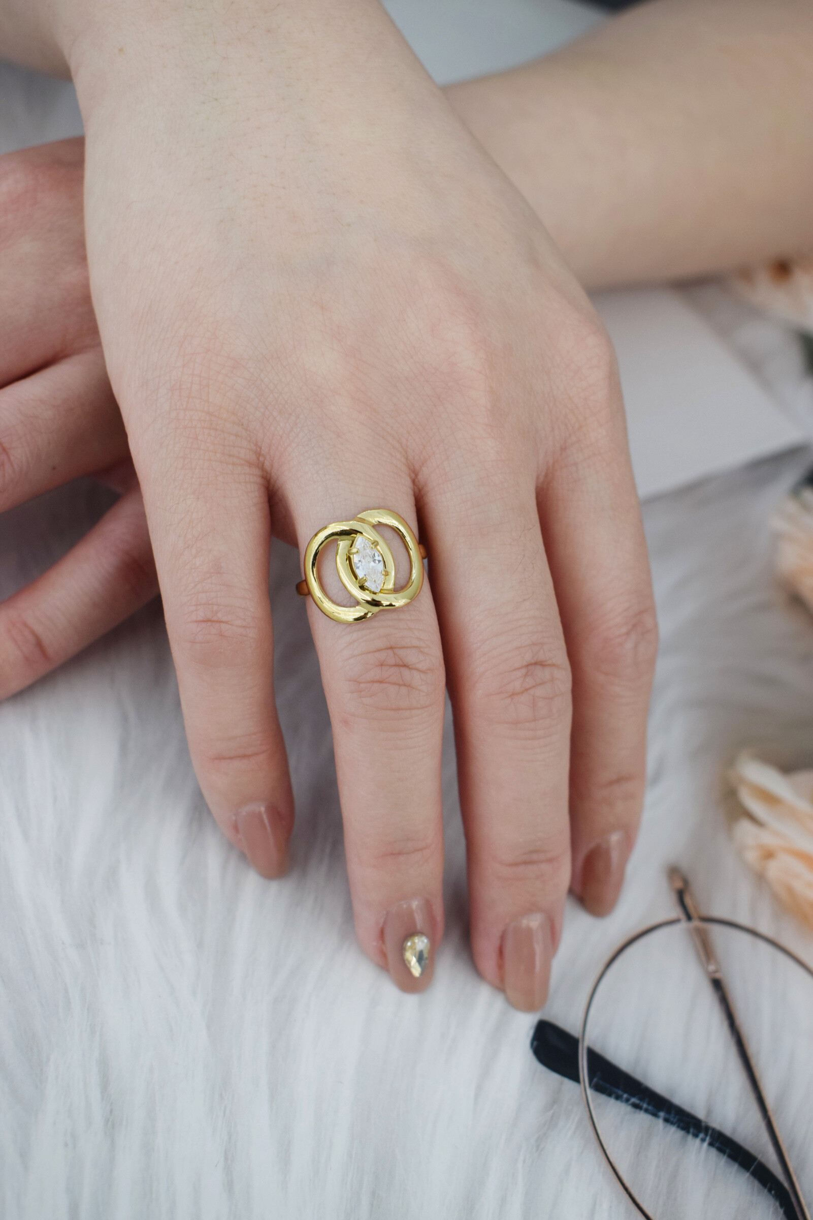 Wholesaler Rouge Bonbons - Crossing ring with stainless steel rhinestones