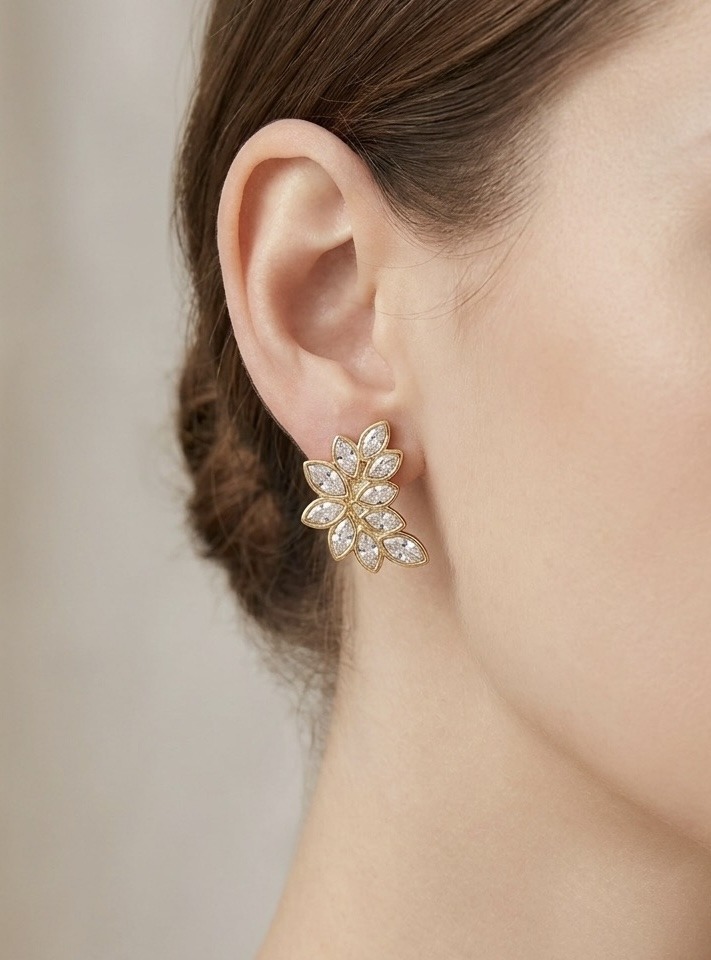Grossista Rouge Bonbons - ORECCHINI A FIORE IN ACCIAIO INOSSIDABILE CON STRASS