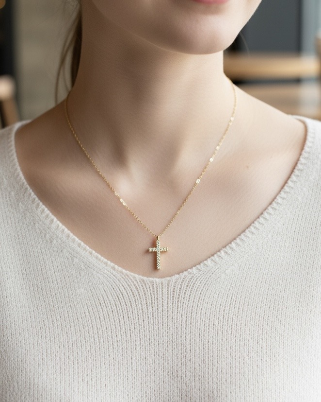 Grossiste Rouge Bonbons - COLLIER CROIX EN ACIER INOXYDABLE