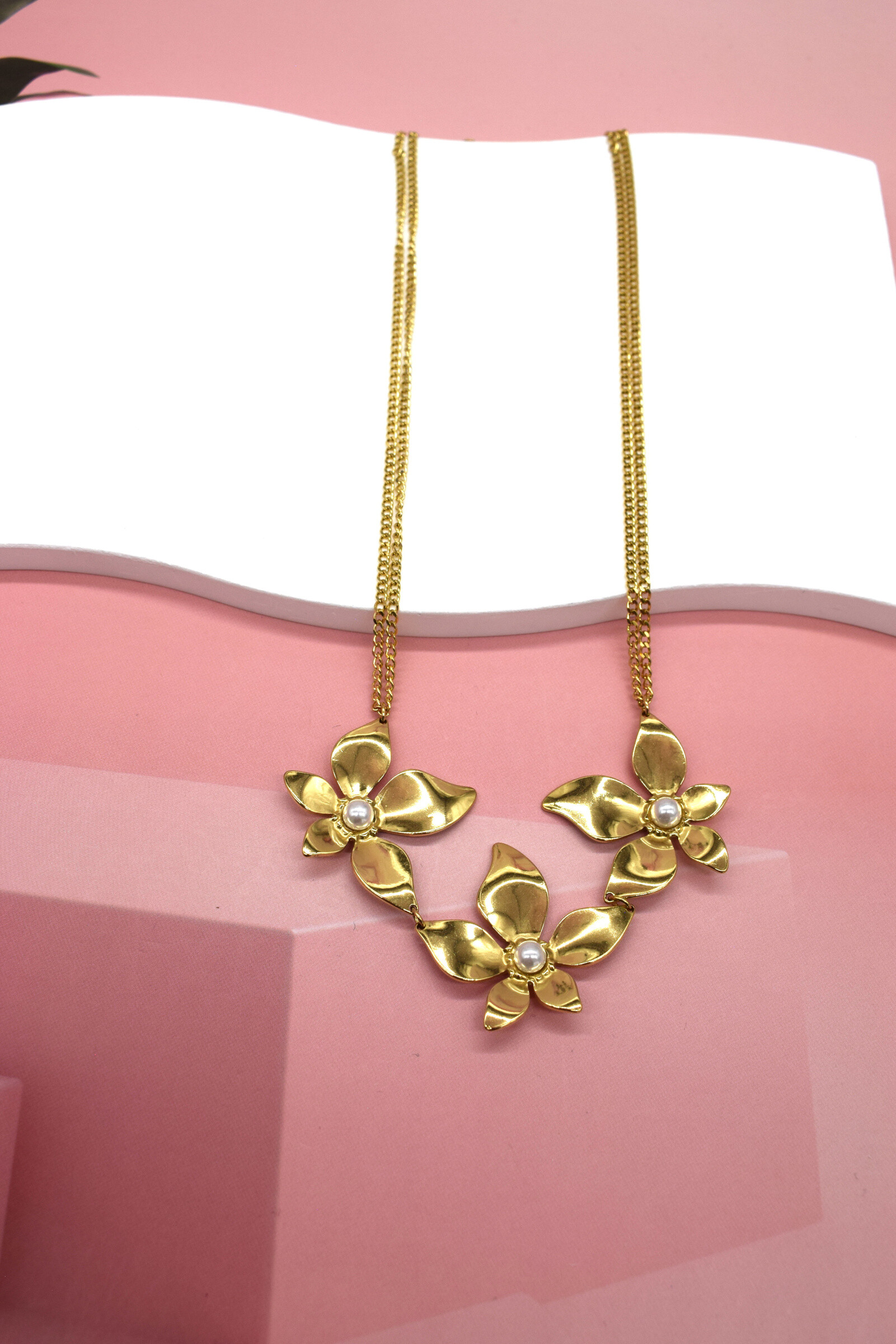 Grossiste Rouge Bonbons - Collier fleur en acier inoxydable