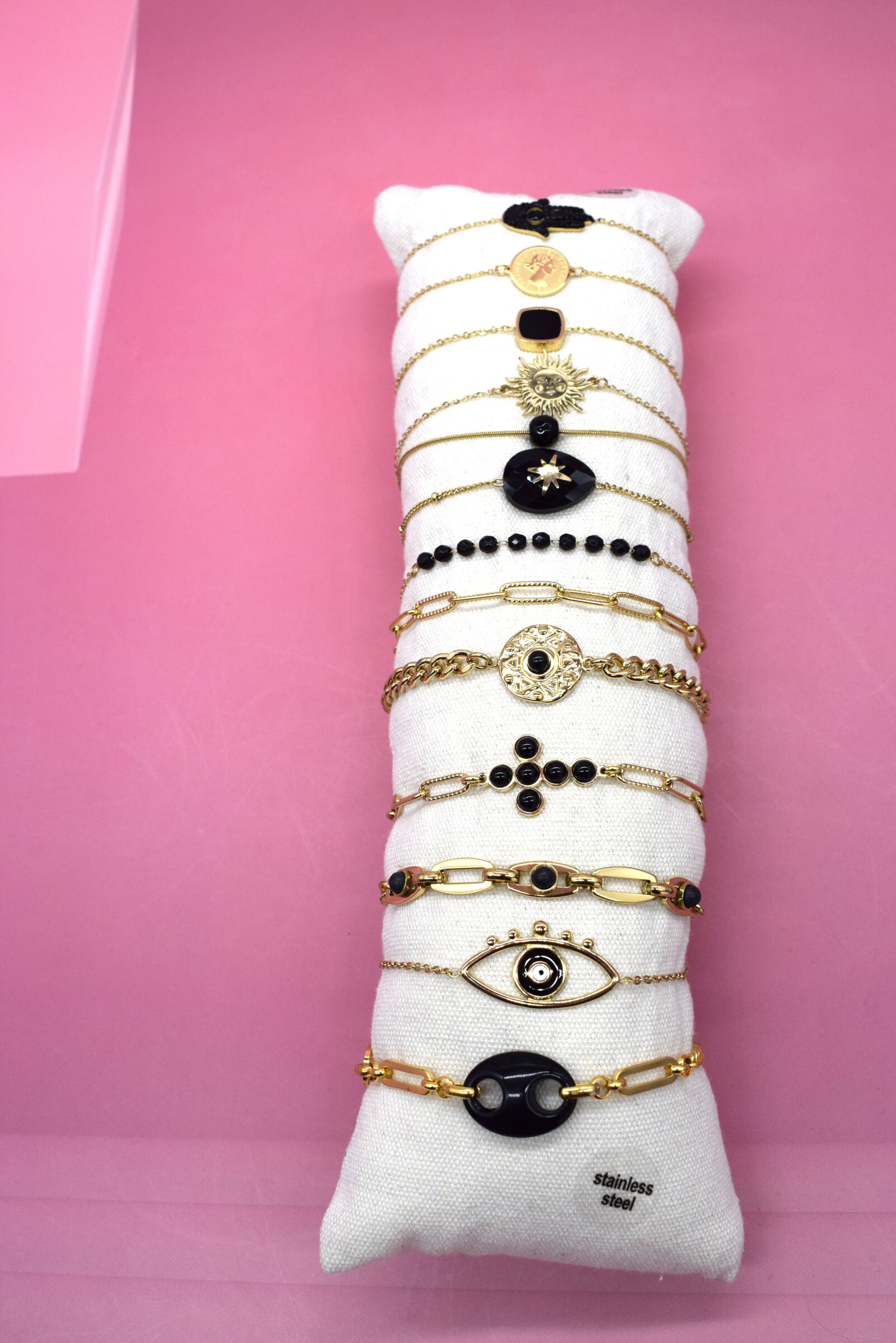 Grossiste Rouge Bonbons - Lot de 12 bracelets en acier inoxydable