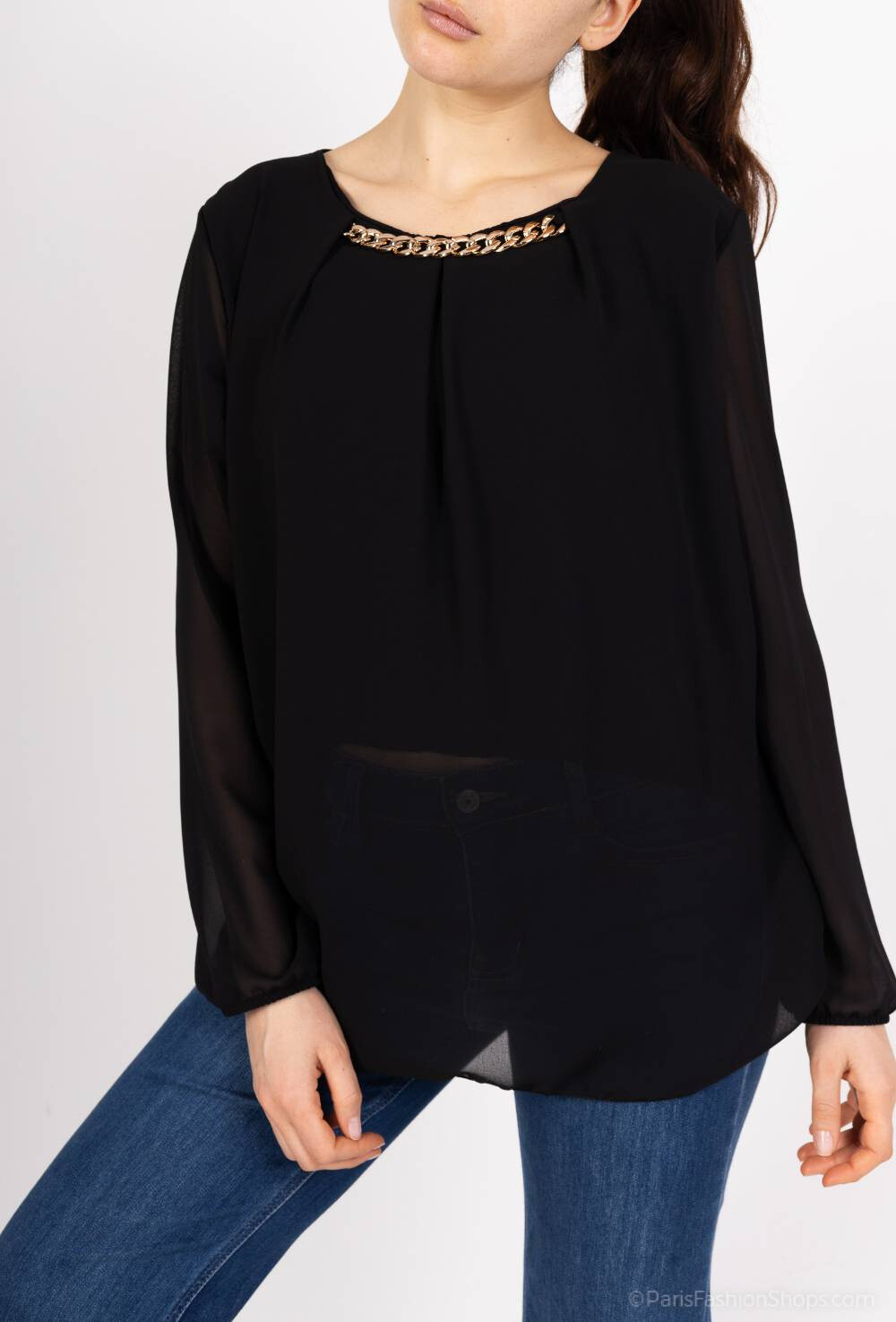 Grossiste RZ Fashion - Blouse fluide. Taille correspond 38 à 44.