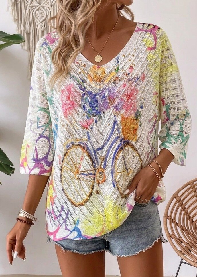 Grossiste RZ Fashion - Pul léger ajourée à col V. Taille correspond 38 à 44