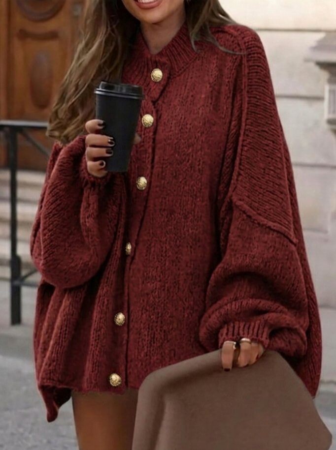 Großhändler RZ Fashion - Eleganter Strickpullover mit Knöpfen und Puffärmeln. Passt Größen 38 bis 46