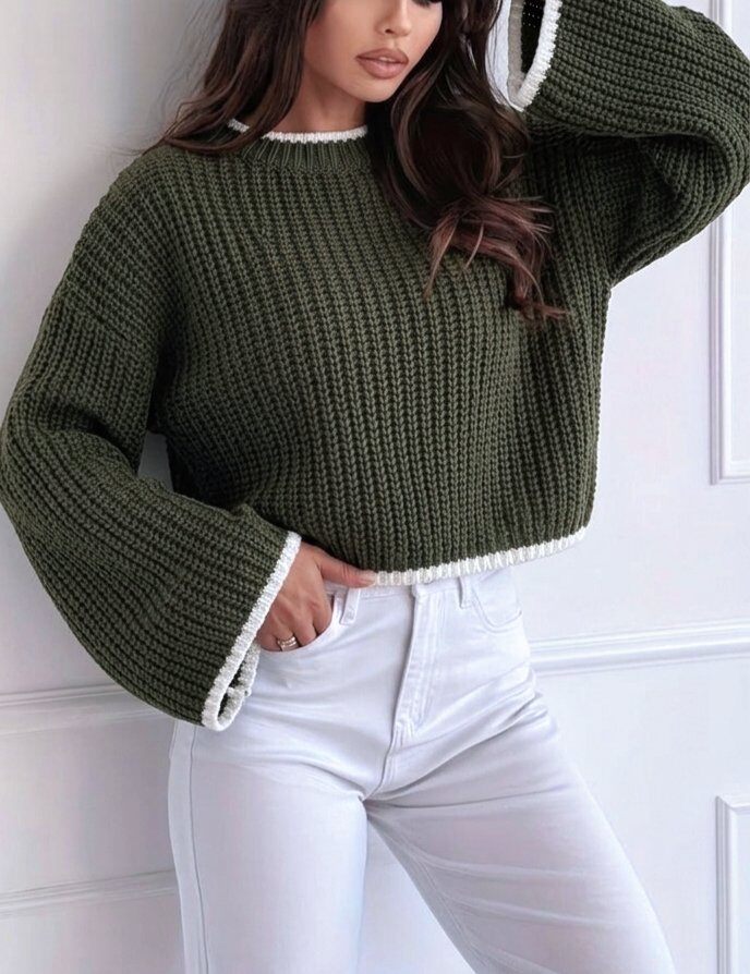 Grossiste RZ Fashion - Pull à col rond en grosse maille. Taille correspond 38 à 44
