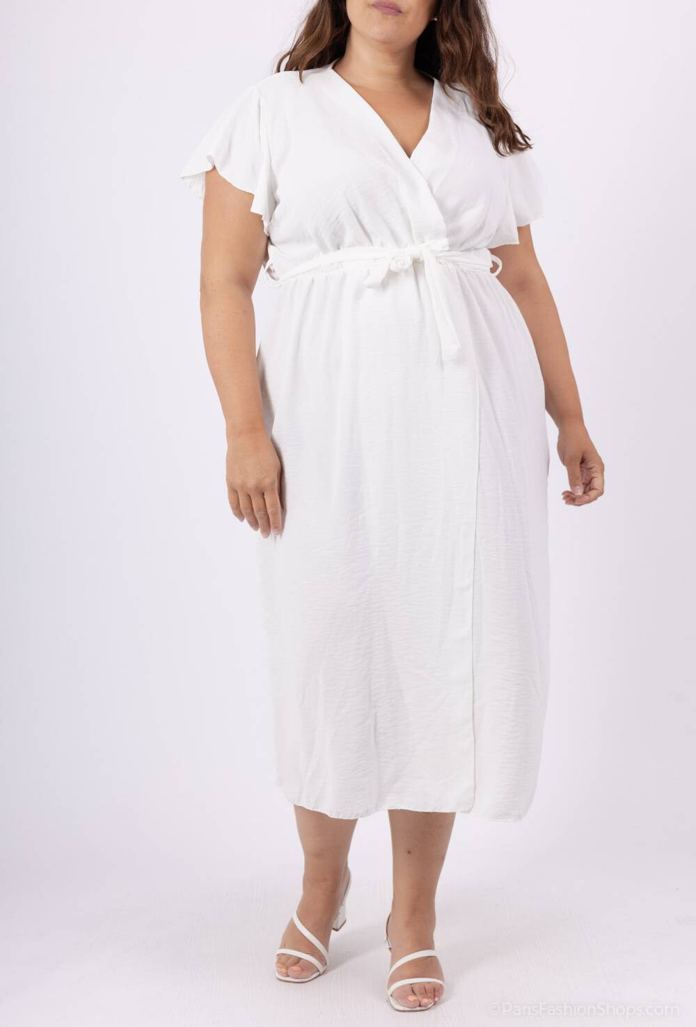 Grossiste RZ Fashion - Robe longue fluide à cache-coeur. Taille correspond 38 à 46