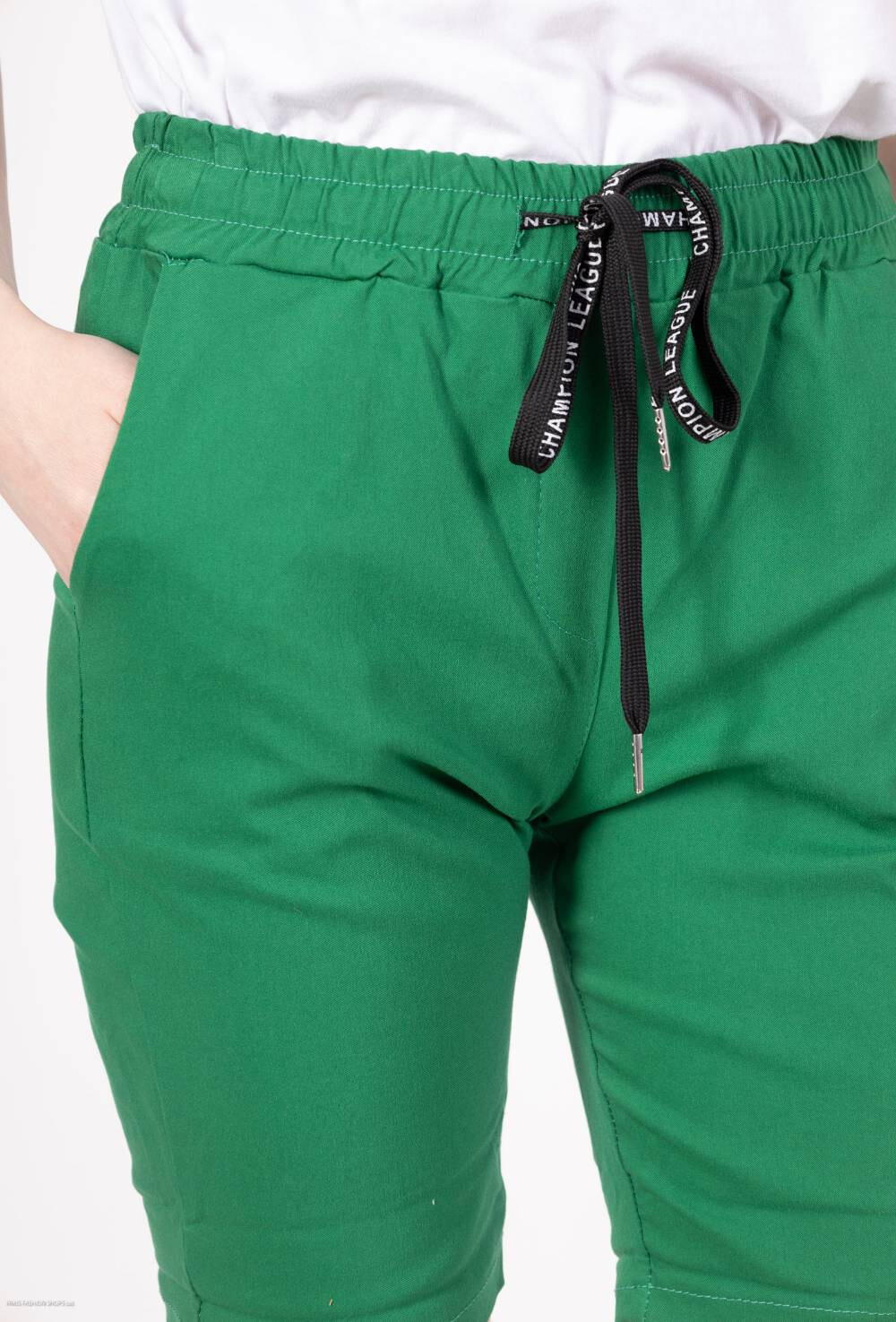 Grossista RZ Fashion - shorts con tasche.