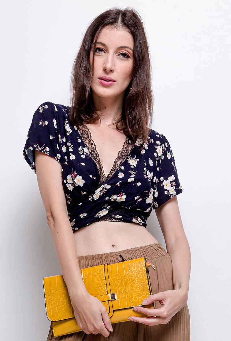 Wholesaler S.Z FASHION - Cropped floral blouse