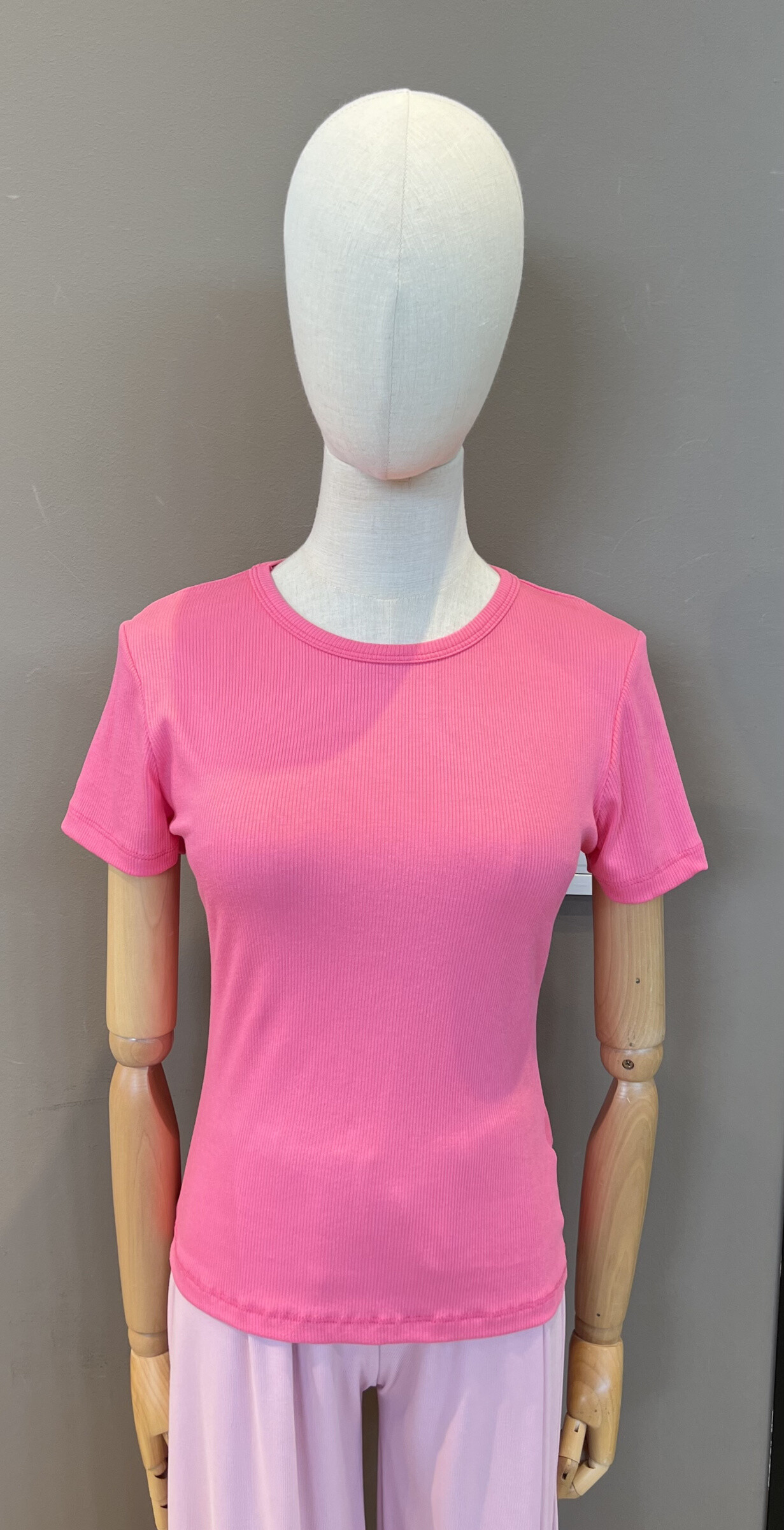 Großhändler Saeni - T-Shirt