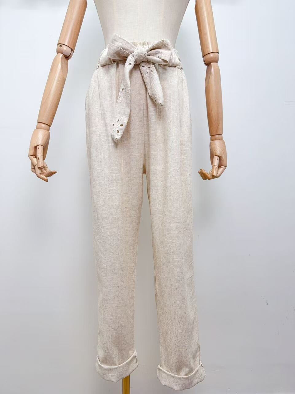 Wholesaler Saison du vent - Beige pants with embroidered belt