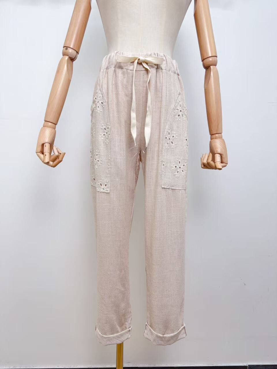 Wholesaler Saison du vent - Beige pants with embroidered pocket