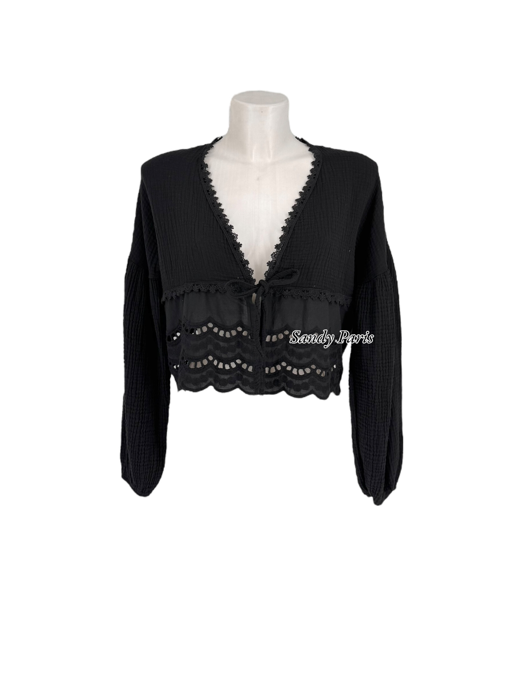Wholesaler Sandy Paris - Cotton gauze blouse - Embroidery detail & link to nourish