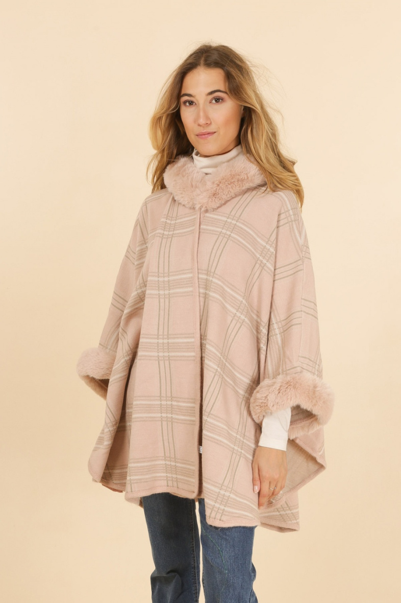 Großhändler Sandy Paris - Mantel mit Pelzumhang