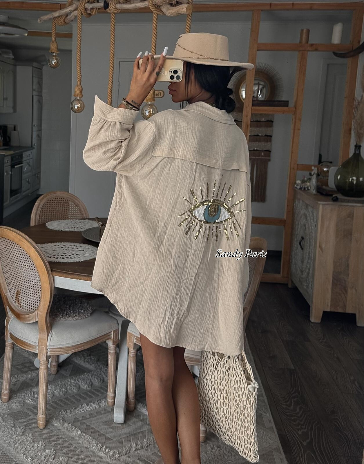 Wholesaler Sandy Paris - Oversized cotton shirt with eyelet on the back