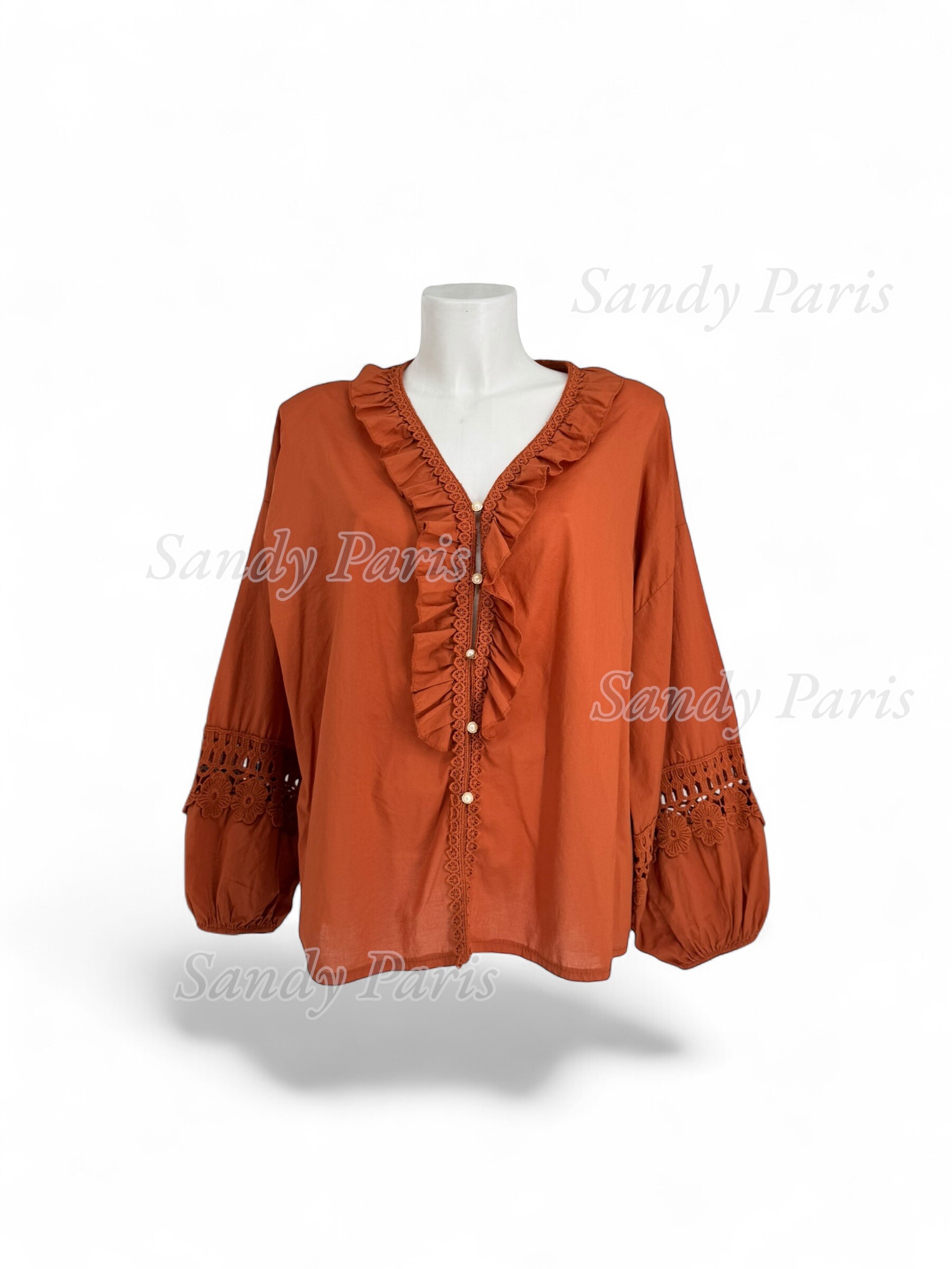 Grossista Sandy Paris - Camicia fluida con volant e dettagli in pizzo – Stile boho chic