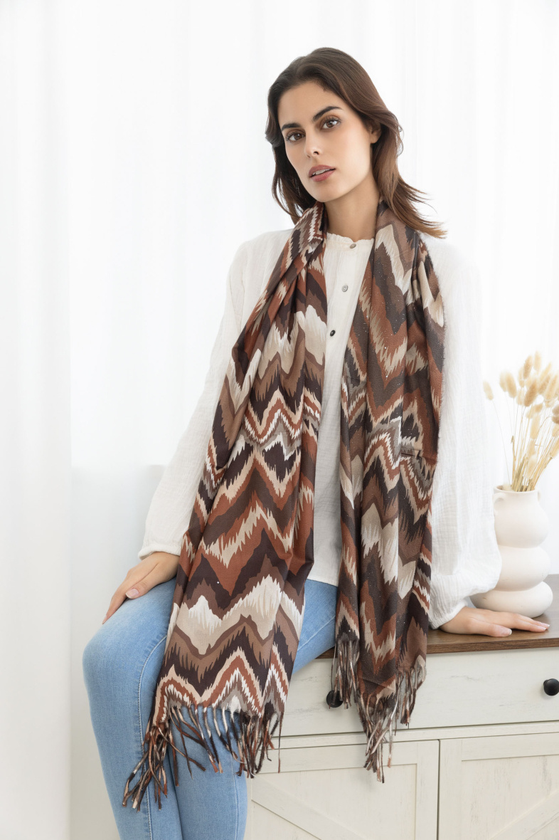 Wholesaler Sandy Paris - Gold pattern printed scarf with wool