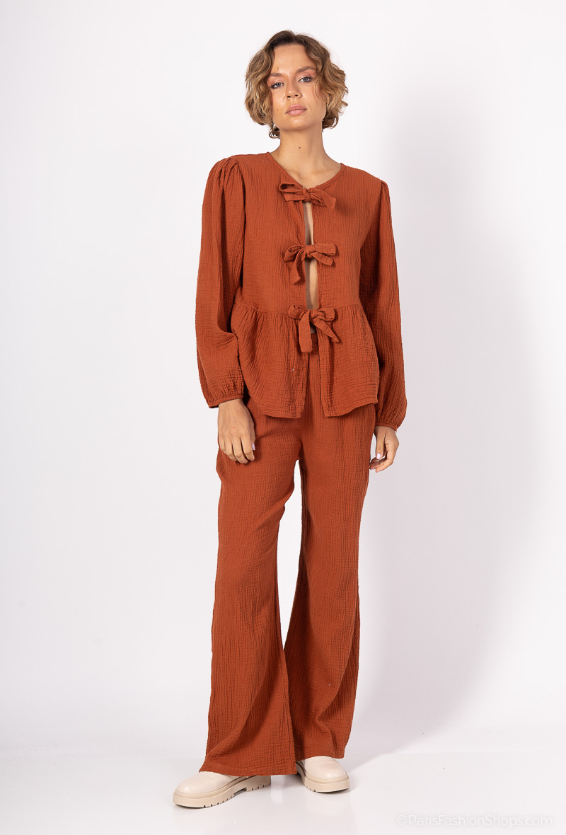 Grossiste Sandy Paris - Ensemble blouse à nœud et pantalon avec poche