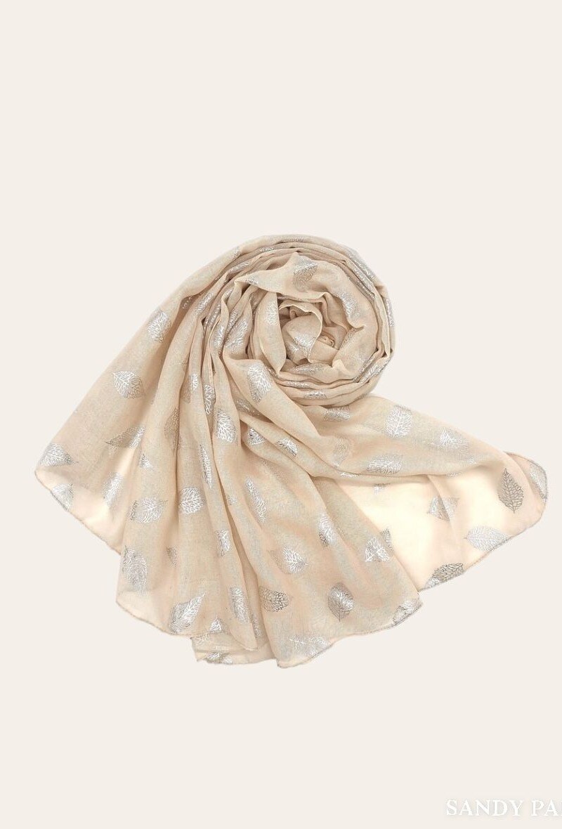 Wholesaler Sandy Paris - Shiny printed scarf with pattern