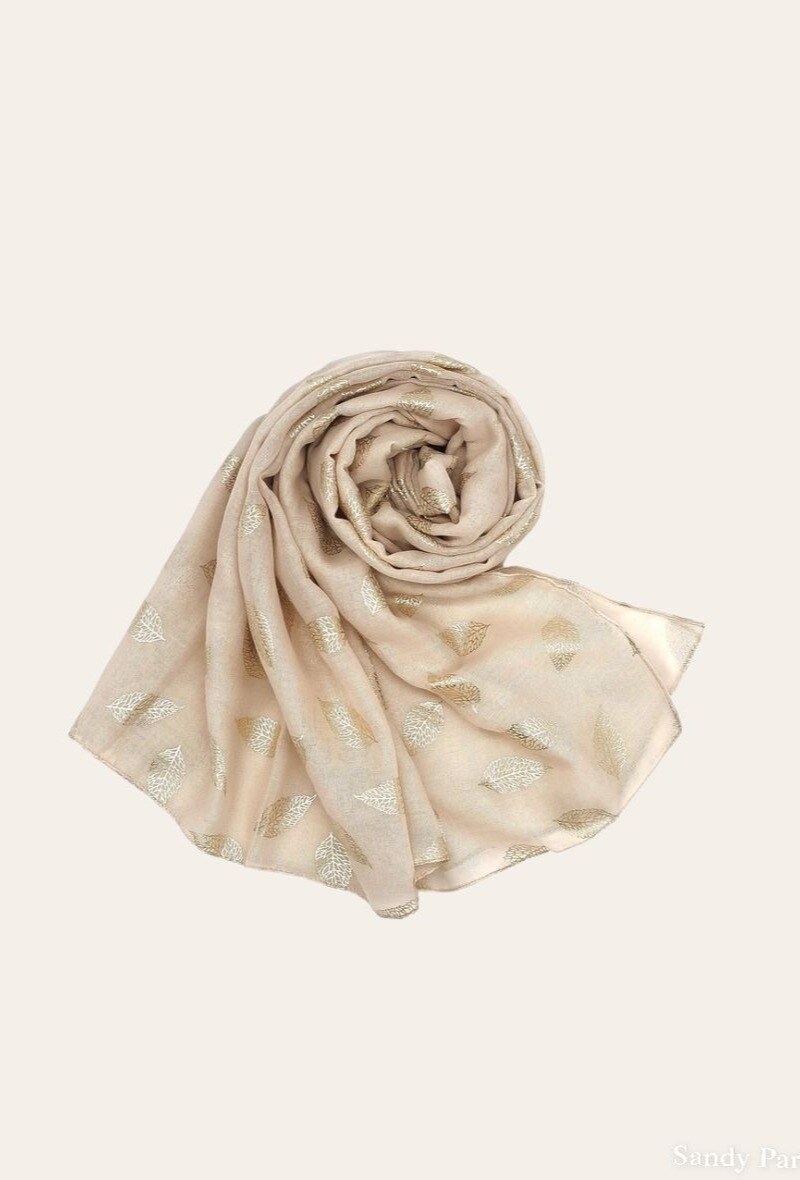 Wholesaler Sandy Paris - Shiny printed scarf with pattern