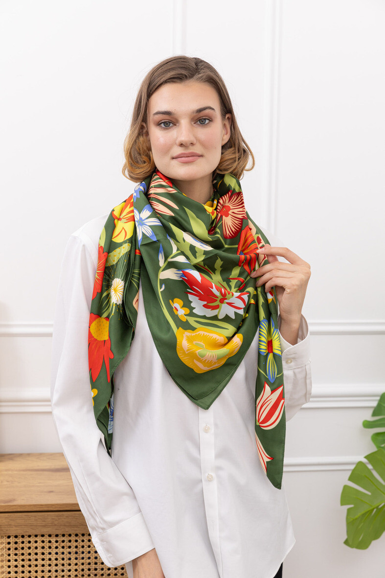 Wholesaler Sandy Paris - Square scarf printed by 130*130