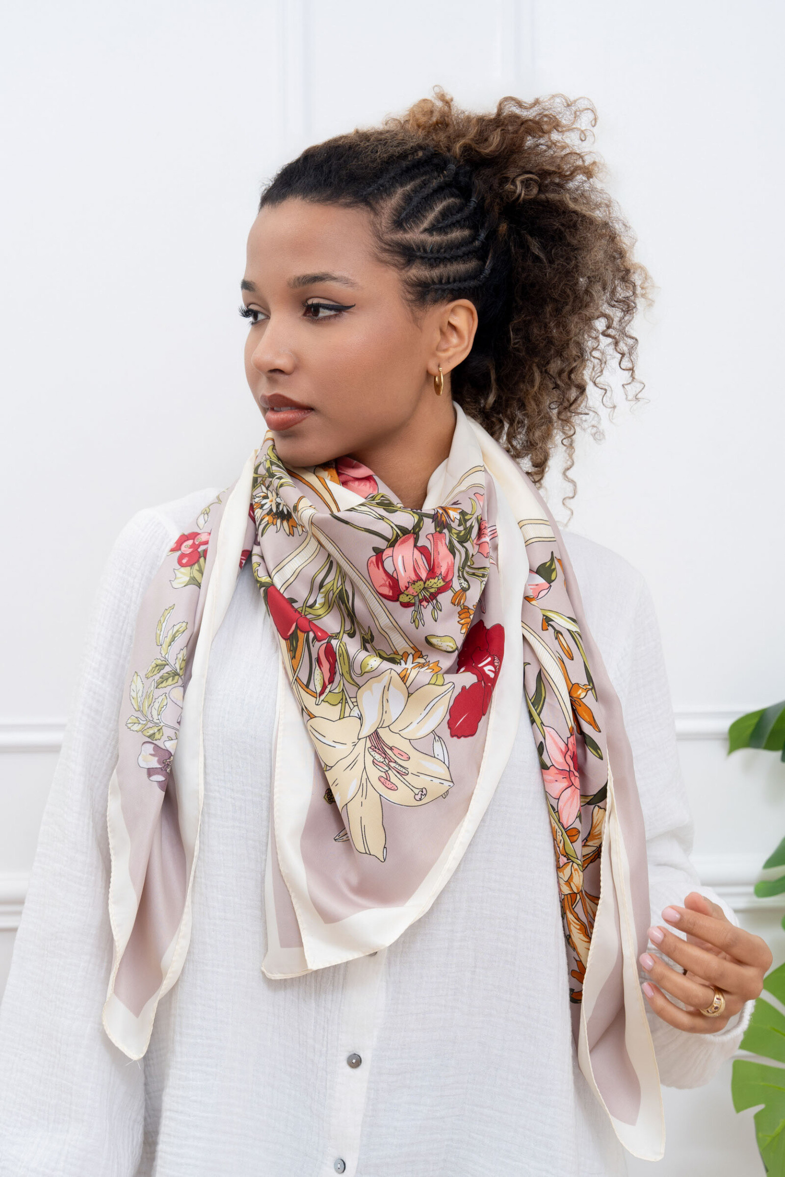 Wholesaler Sandy Paris - Square scarf printed by 130*130
