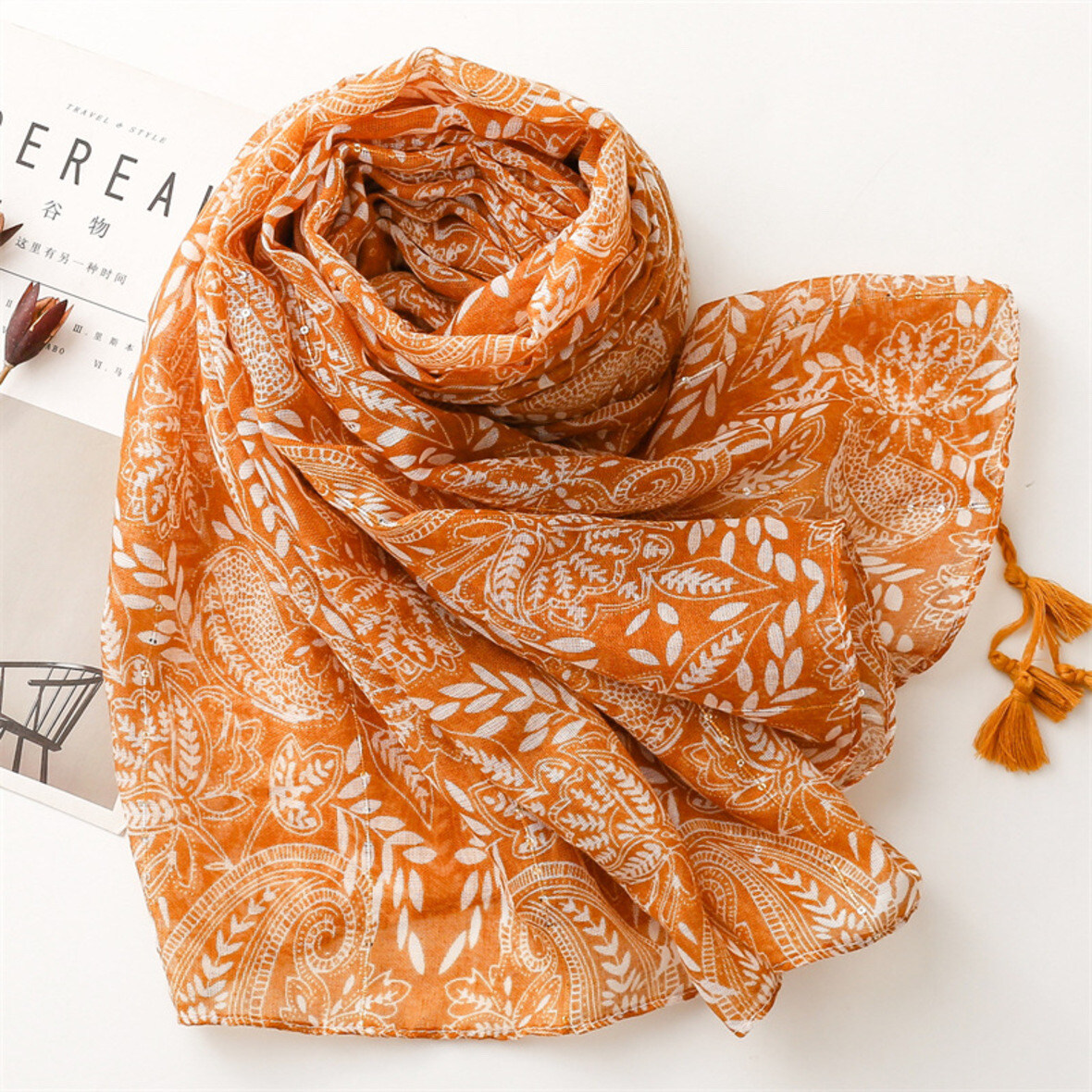 Mayorista Sandy Paris - Pañuelo estampado con borlas