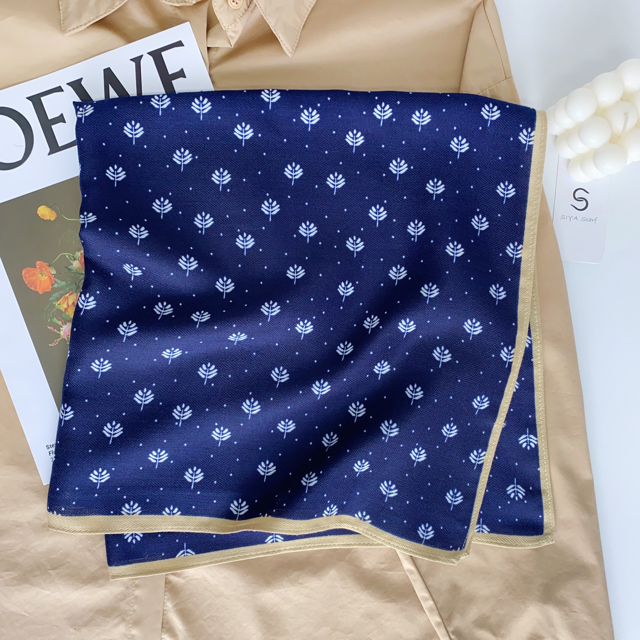 Wholesaler Sandy Paris - Small square printed scarf 70*70