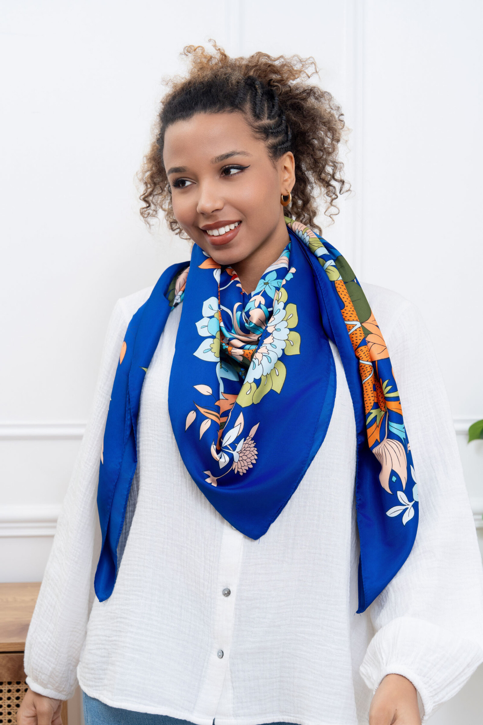 Wholesaler Sandy Paris - Square scarf printed by 130*130
