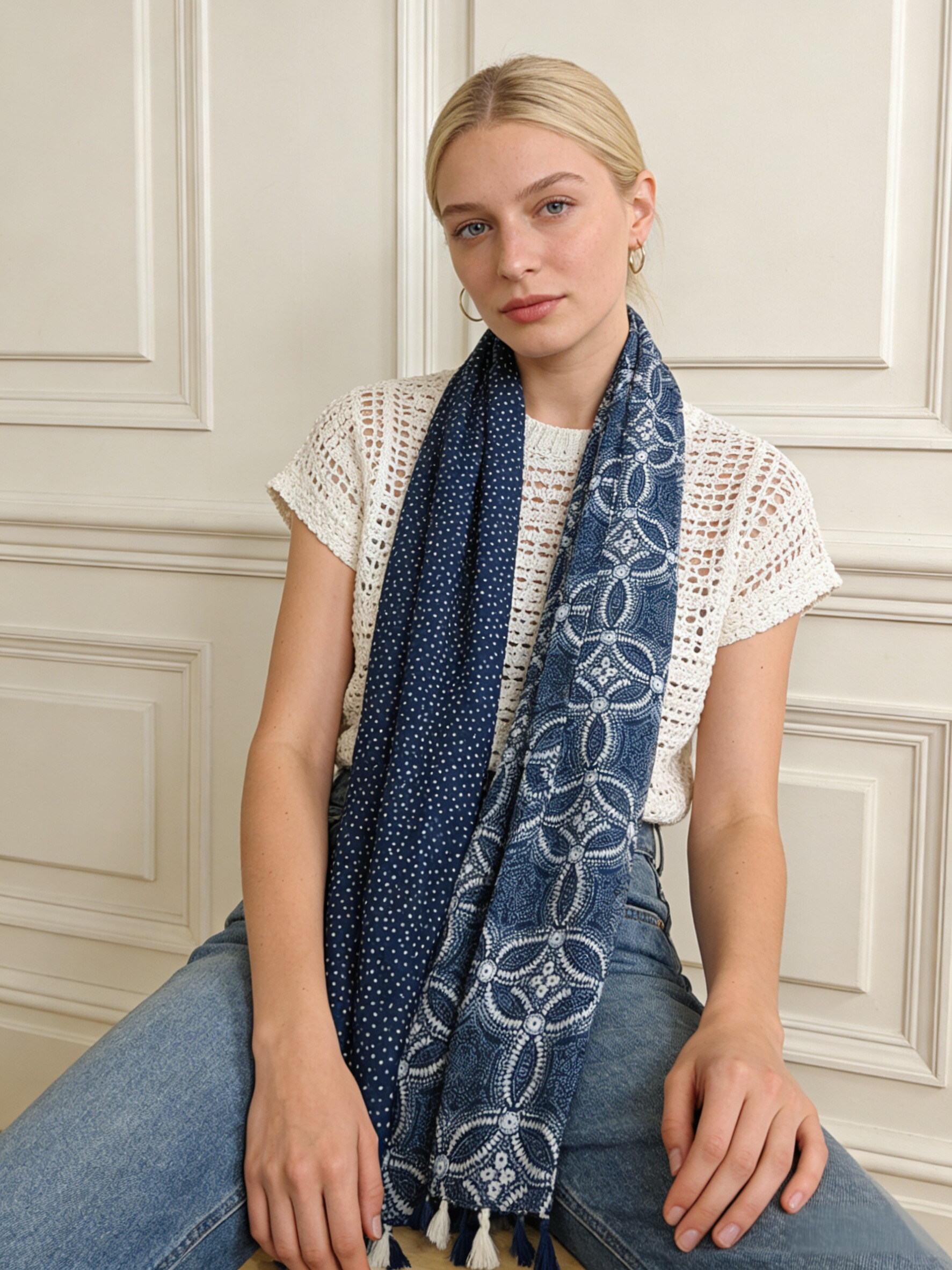 Grossista Sandy Paris - Foulard stampato con nappine