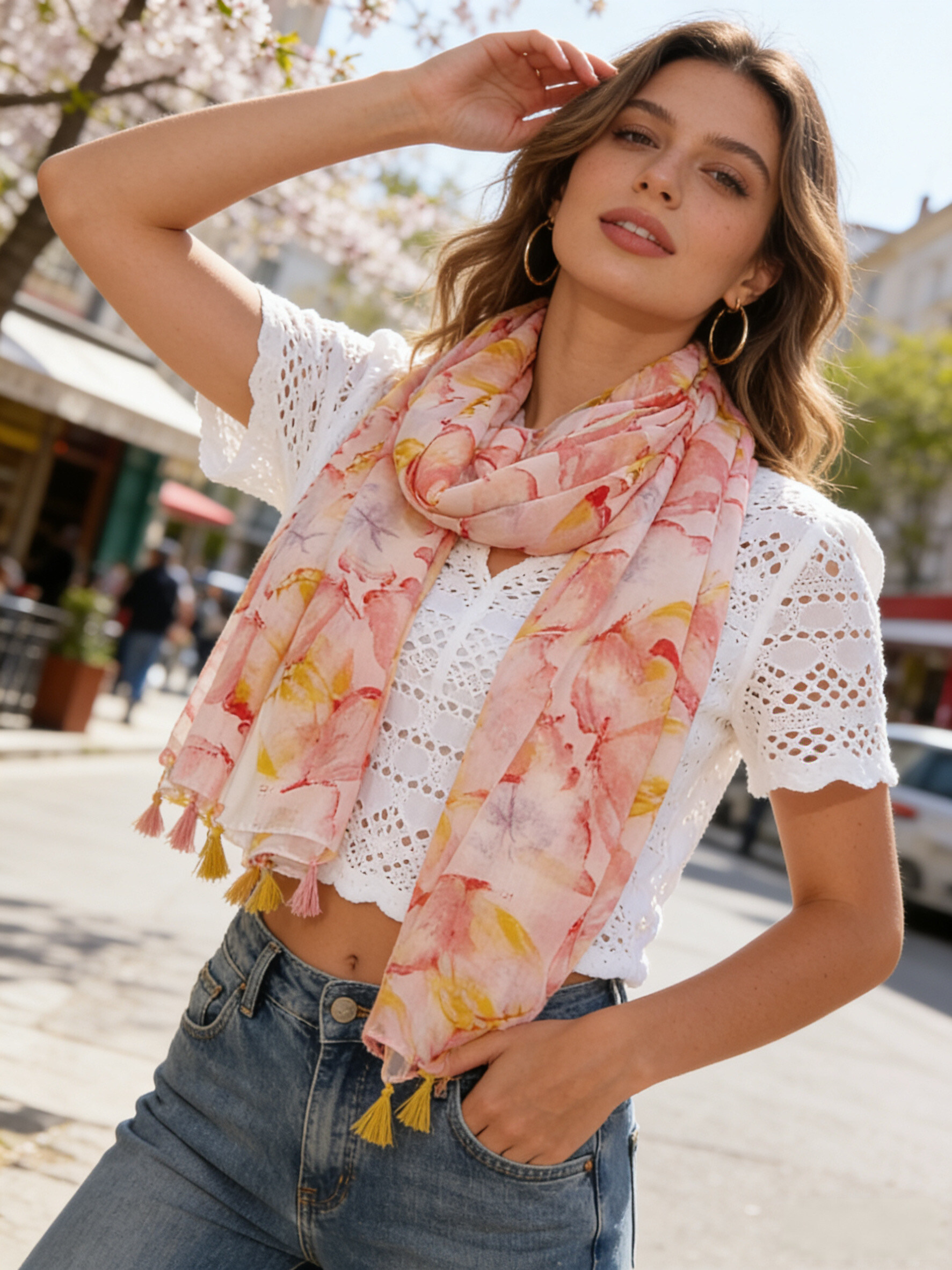 Grossista Sandy Paris - Foulard stampato con nappine