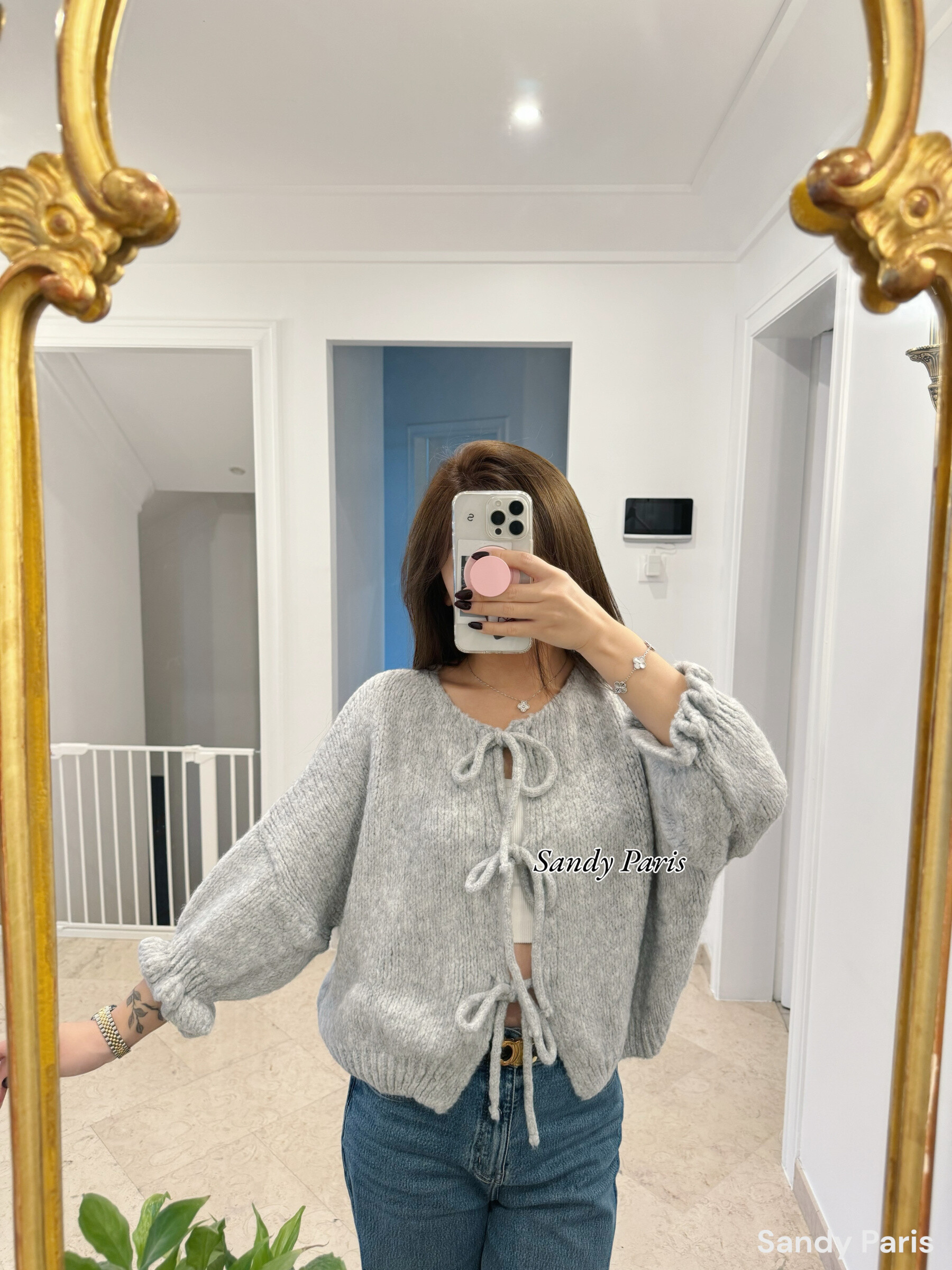 Großhändler Sandy Paris - Flauschiger Cardigan mit Puffärmeln aus Wolle und Mohair