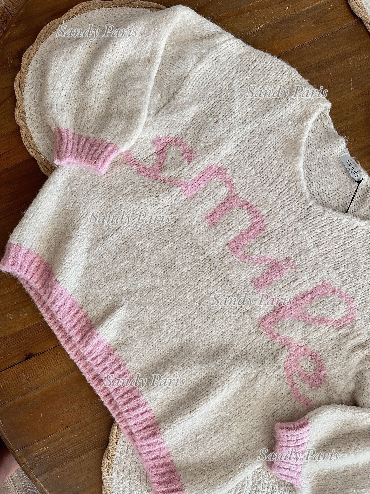Grossiste Sandy Paris - Pull Oversize 'Smile' Confort et Style Décontracté - Sandy Paris