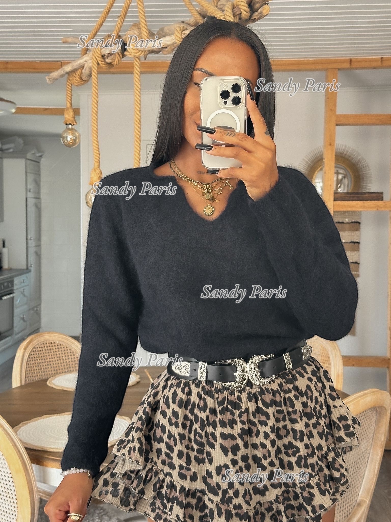 Grossiste Sandy Paris - Pull 52% alpaga col V – Sandy Paris