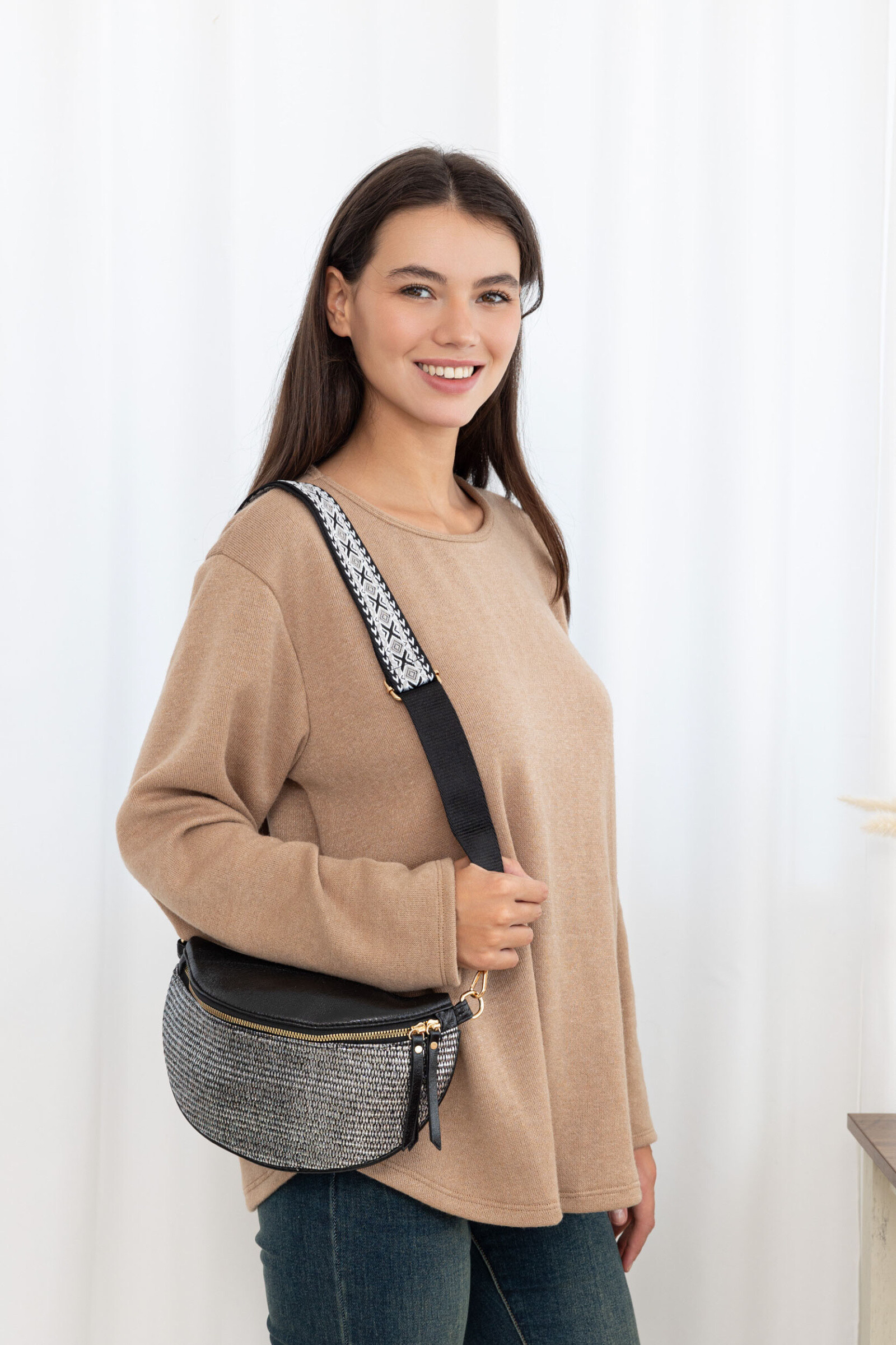 Wholesaler Sandy Paris - Belt bag with removable shoulder strap