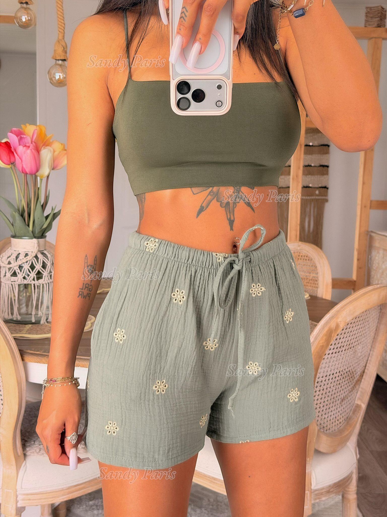 Grossista Sandy Paris - Shorts in Garza di Cotone Ricamato – Stile Naturale e Confortevole