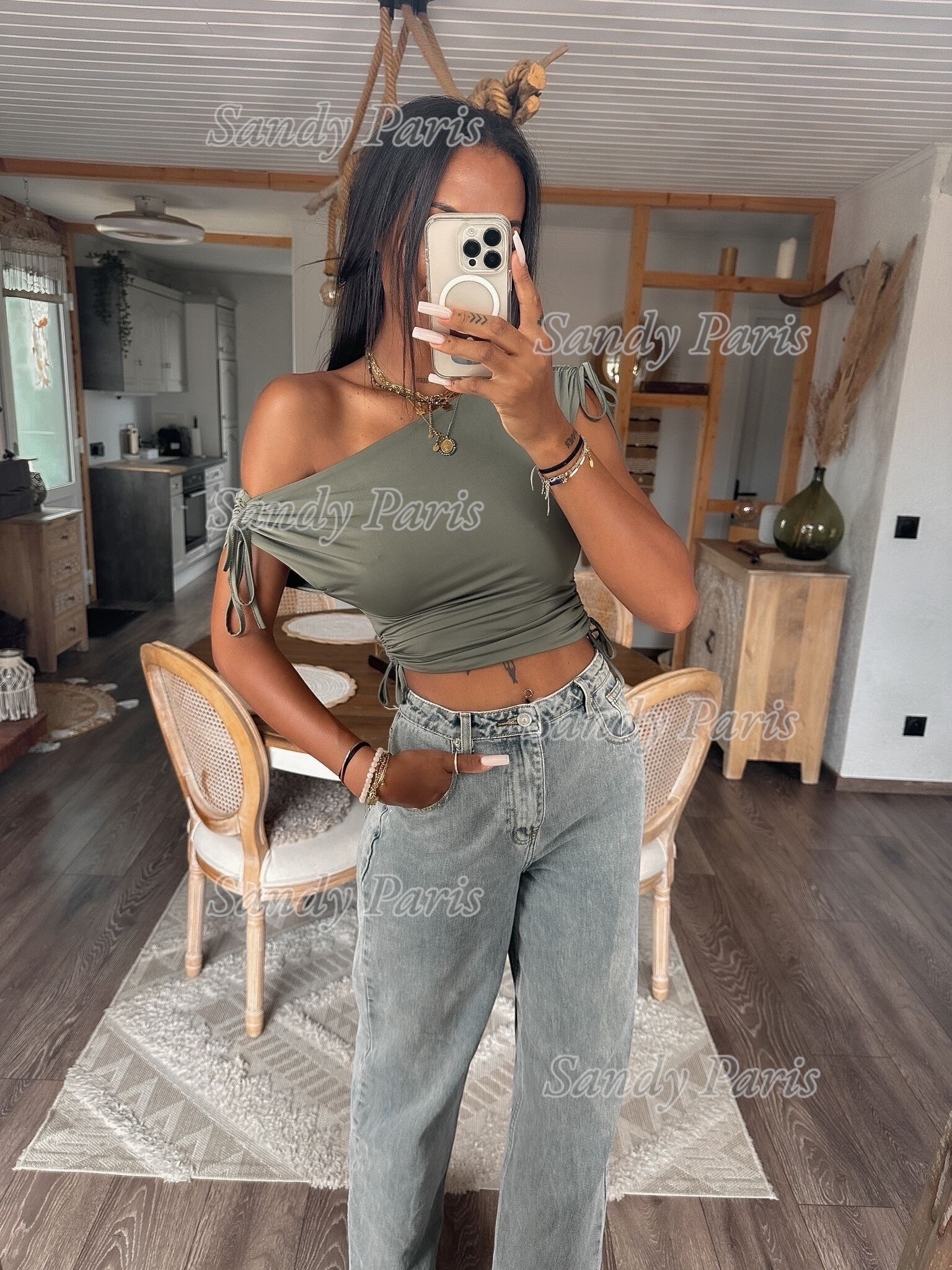 Großhändler Sandy Paris - Asymmetrisches One-Shoulder-Top mit Rüschen und Bindebändern