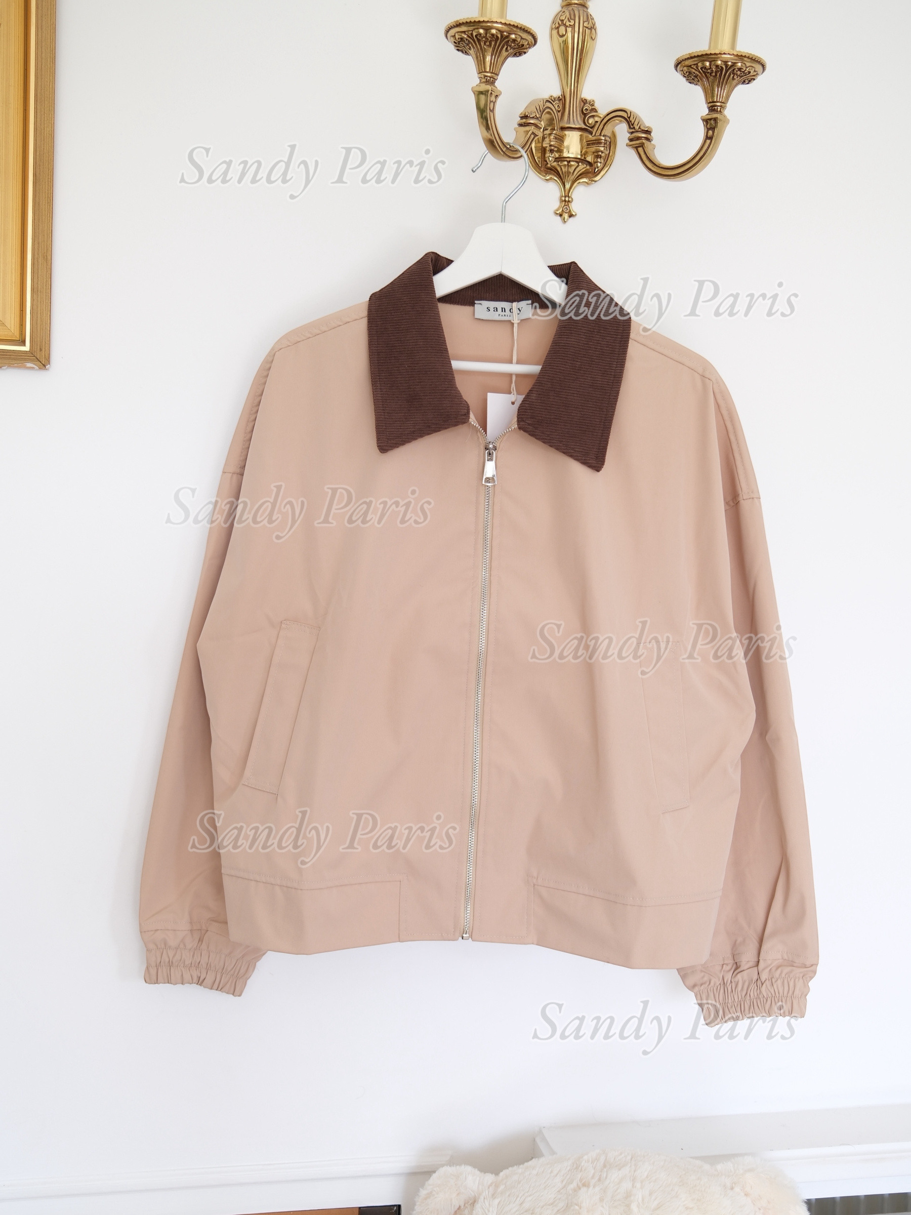 Grossiste Sandy Paris - Veste zippée style casual col en velours côtelé contrastant et poches latérales