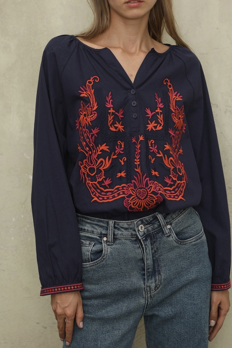 Mayorista SARAH JOHN - Blusa roja bordada