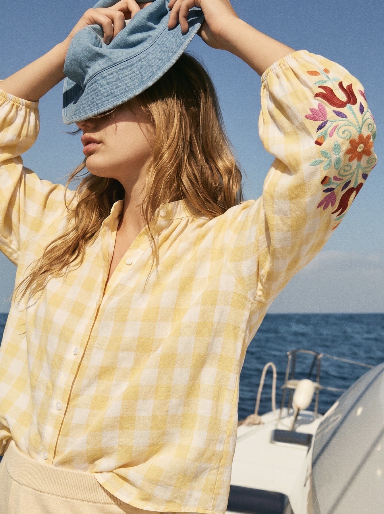 Grossista Sarah John - Blusa a quadri ricamata